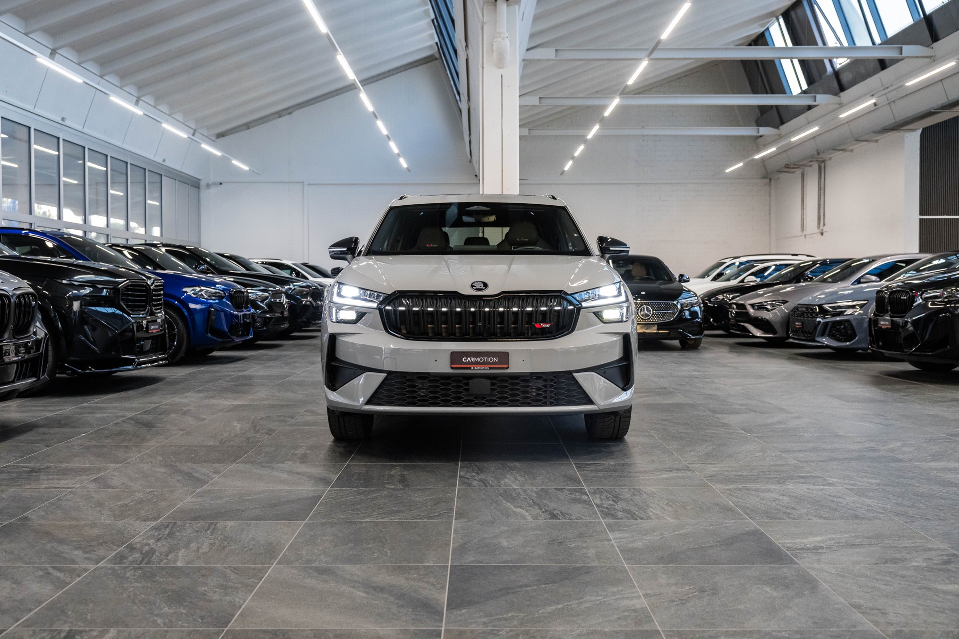 SKODA Kodiaq 2.0 TSI RS / 7Plätzer / Panorama / Canton-showroom-element-1