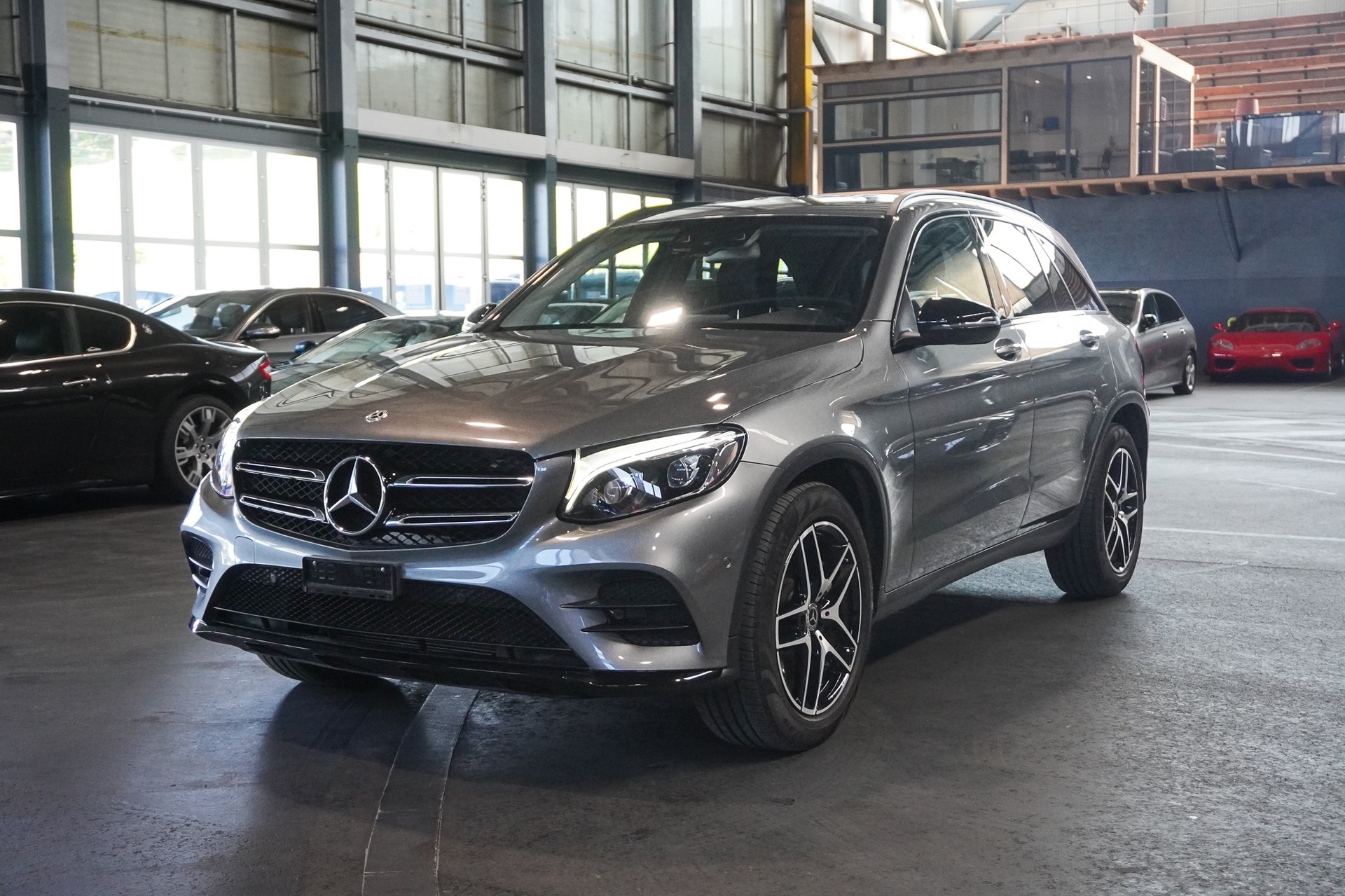 MERCEDES-BENZ GLC 250 d AMG Line 4Matic 9G-Tronic-showroom-element-1