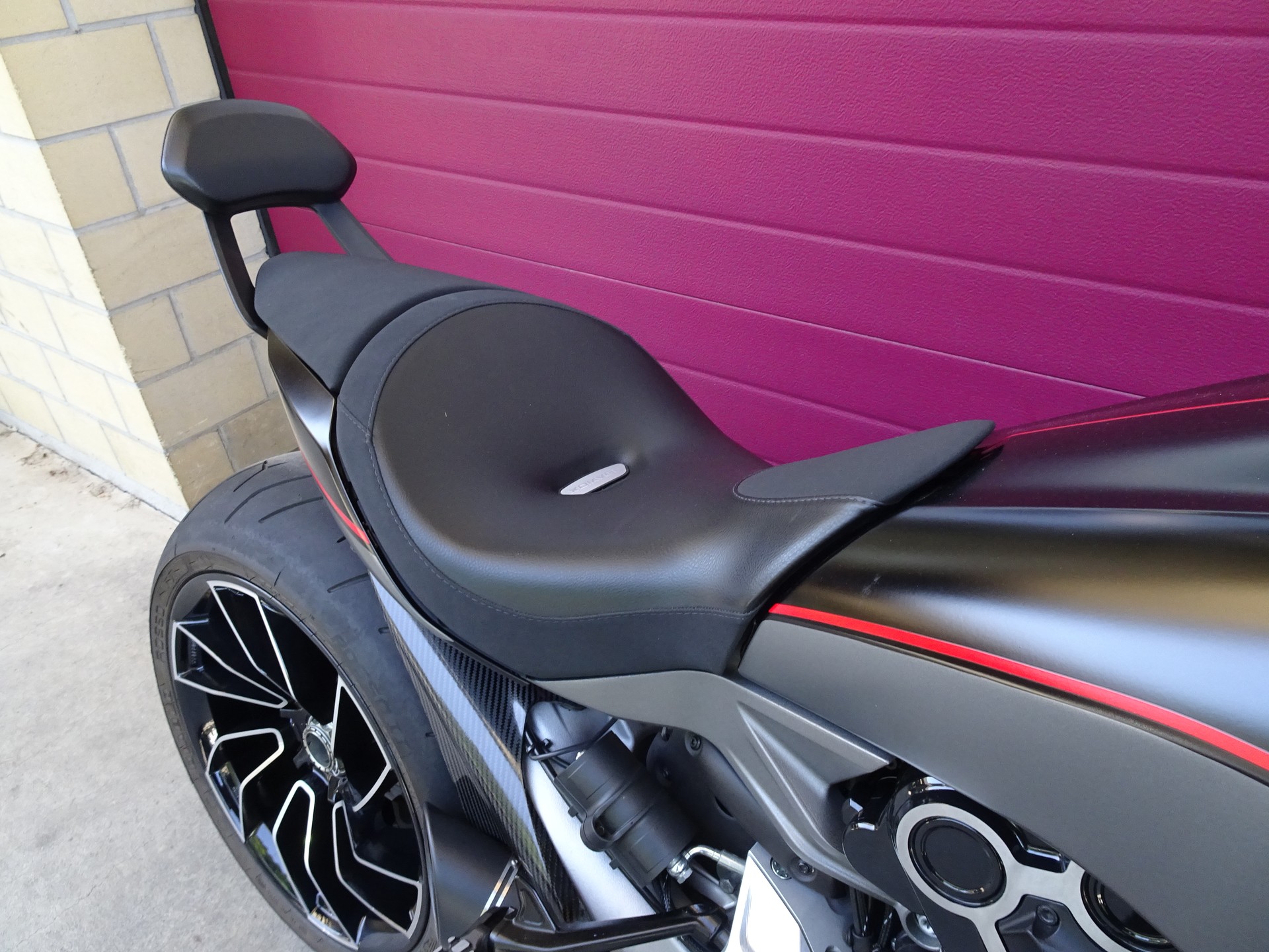 DUCATI XDiavel 1260 S-image-6