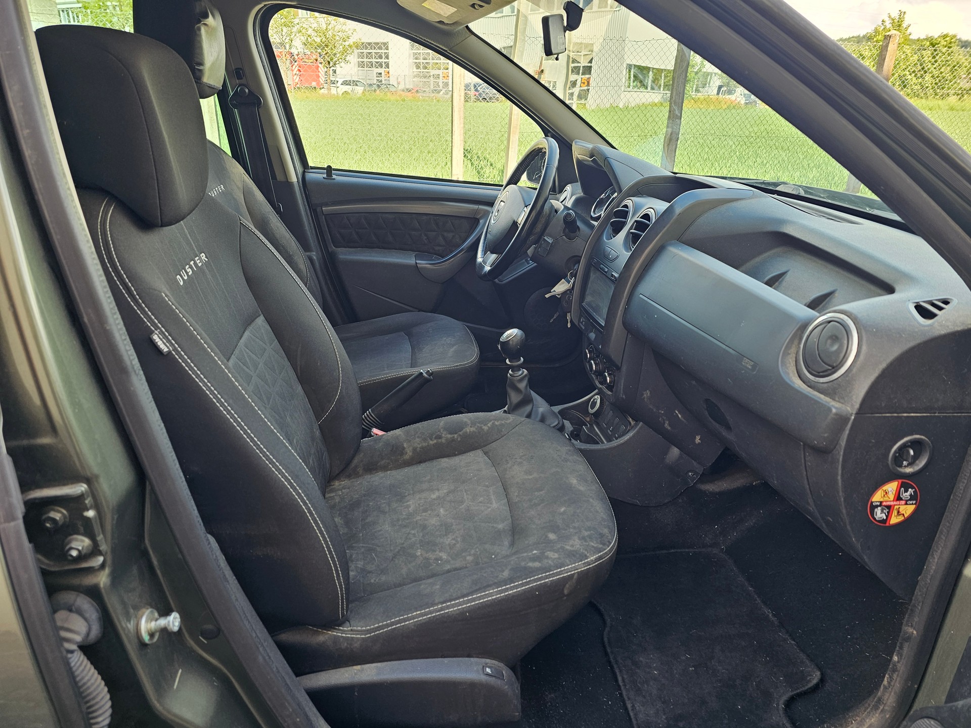 DACIA Duster 1.5 dCi Lauréate 4x4-image-10