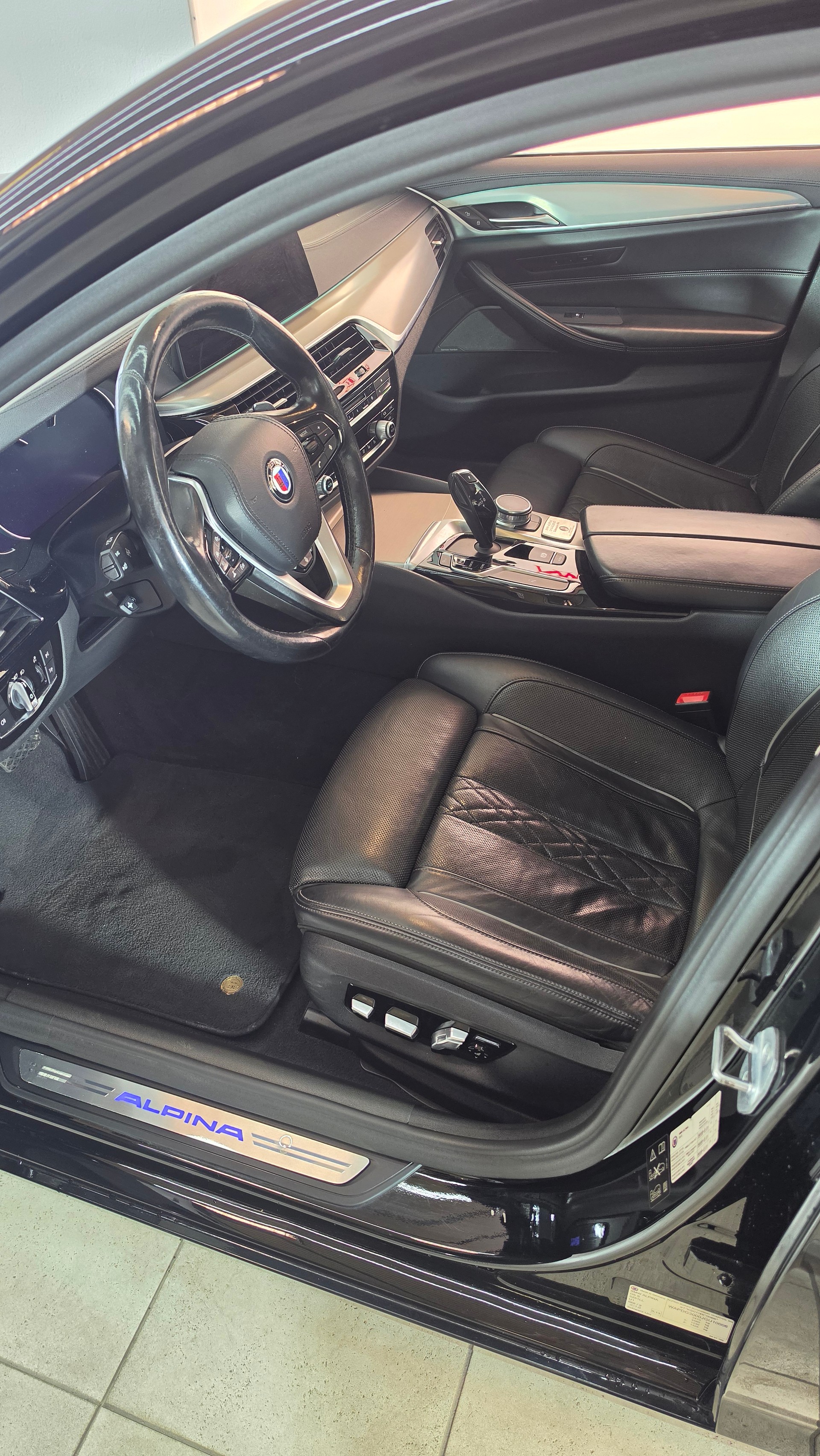 BMW-ALPINA D5 S BiTurbo 3.0d xDrive Switch-Tronic-image-9