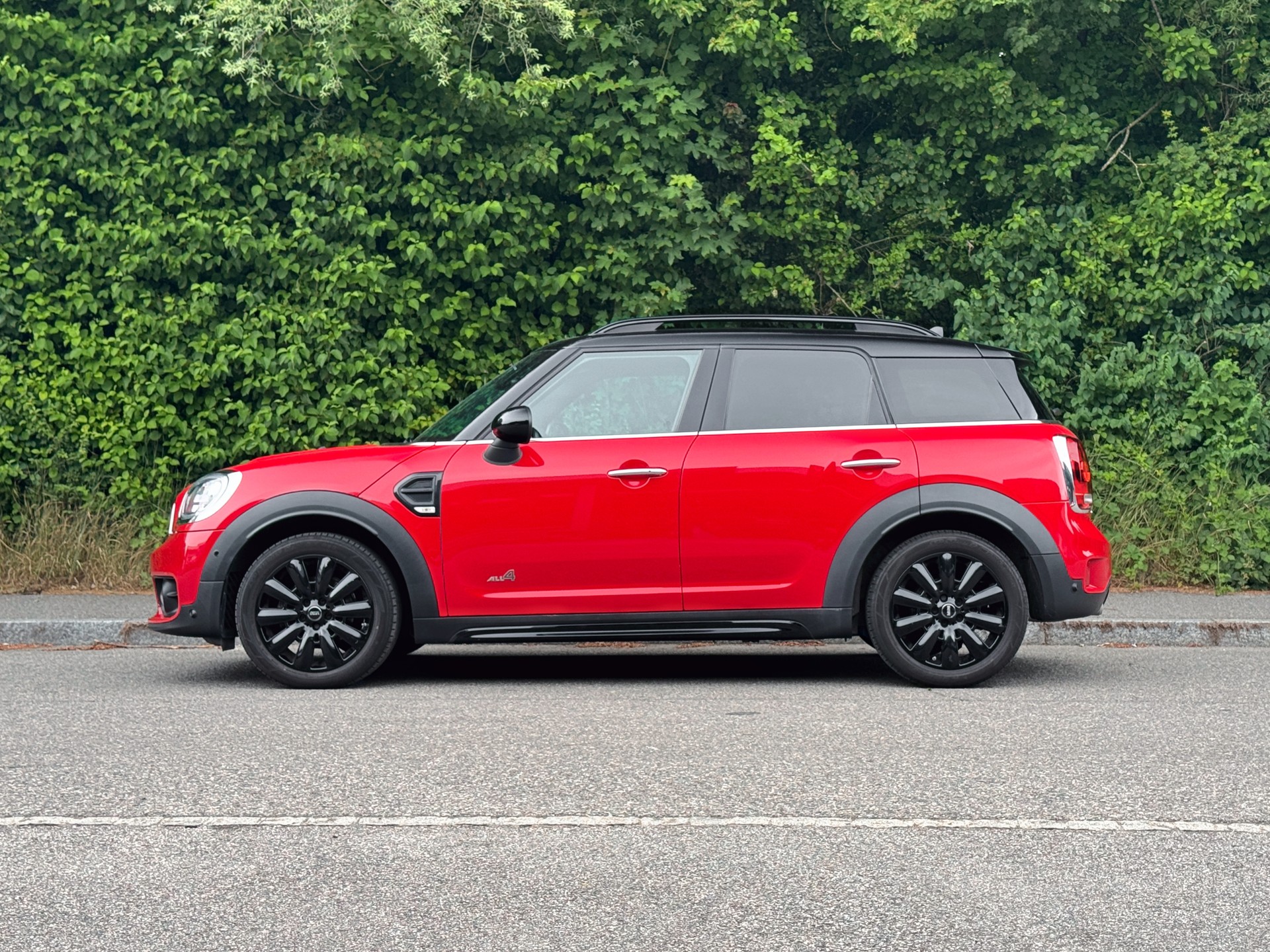 MINI Countryman Cooper ALL4 Steptronic-showroom-element-2