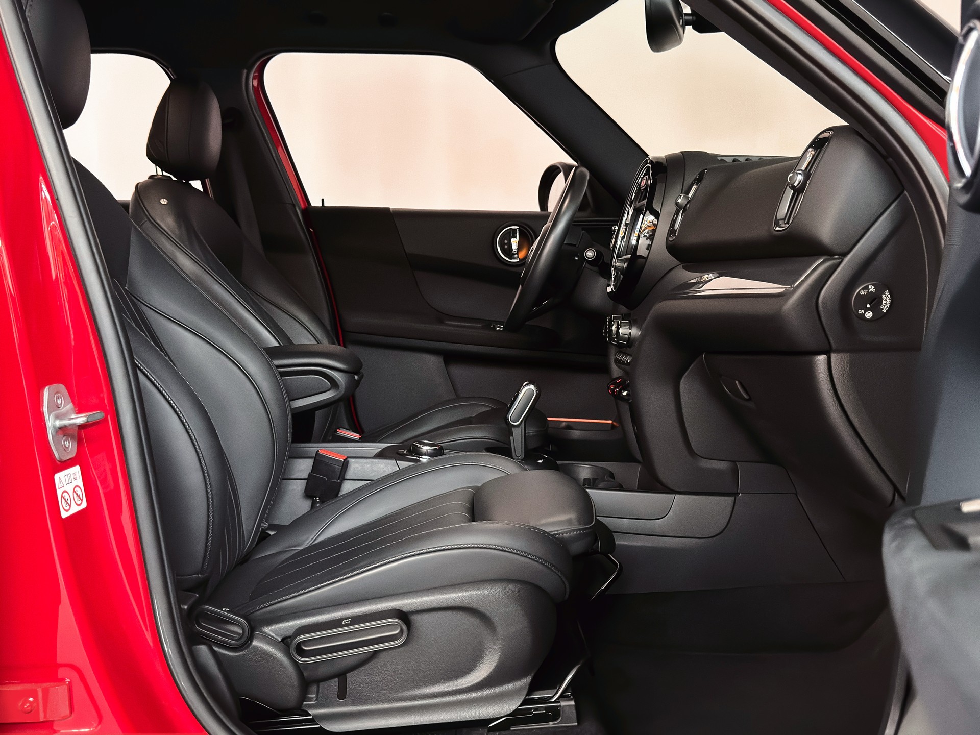 MINI Countryman Cooper ALL4 Steptronic-image-17