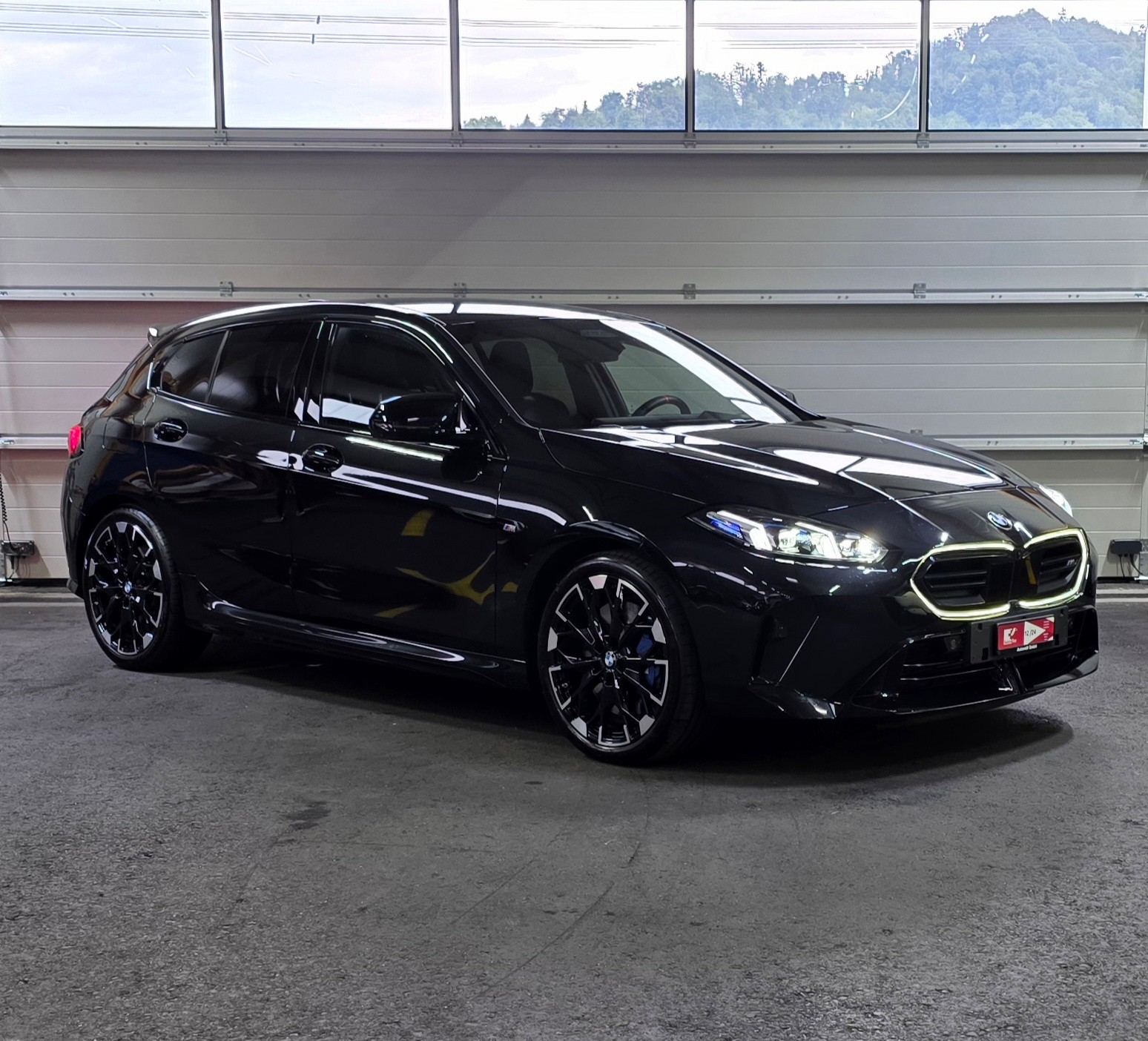 BMW M135 xDrive *HUD*ACC/LaneAssist*Ambiente*360°Kamera*Sitz-Lenkradheizung*Elektrische Sitze*-image-6