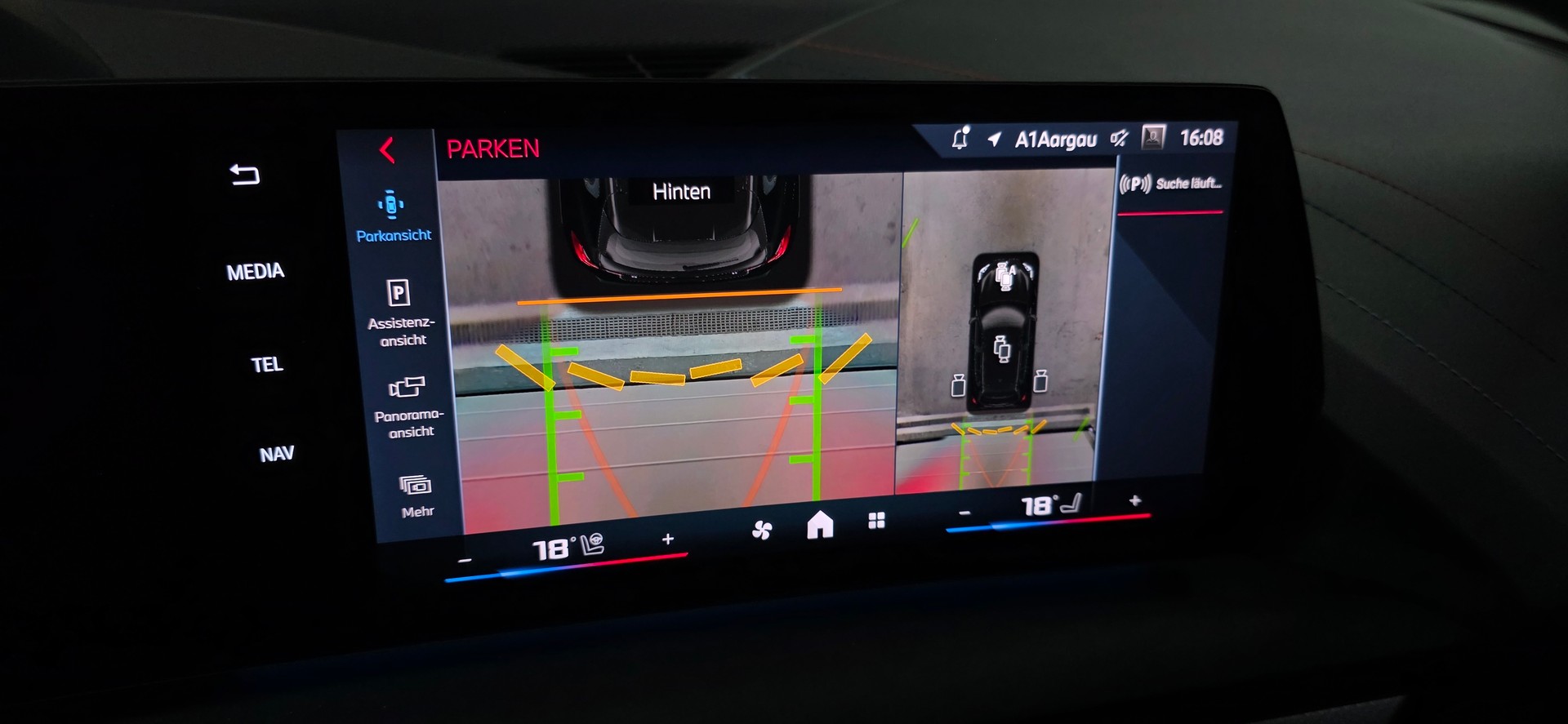 BMW M135 xDrive *HUD*ACC/LaneAssist*Ambiente*360°Kamera*Sitz-Lenkradheizung*Elektrische Sitze*-image-24