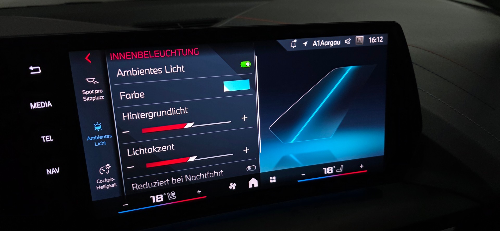 BMW M135 xDrive *HUD*ACC/LaneAssist*Ambiente*360°Kamera*Sitz-Lenkradheizung*Elektrische Sitze*-image-17