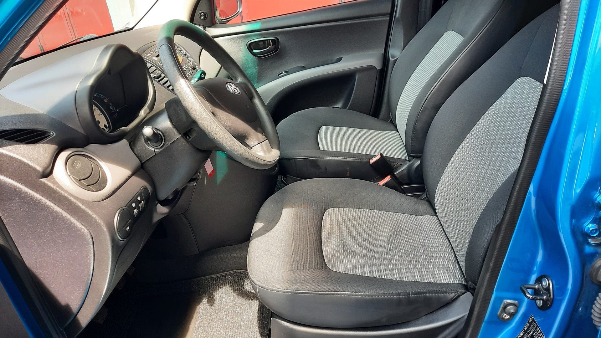 HYUNDAI i10 1.2 Style-image-4