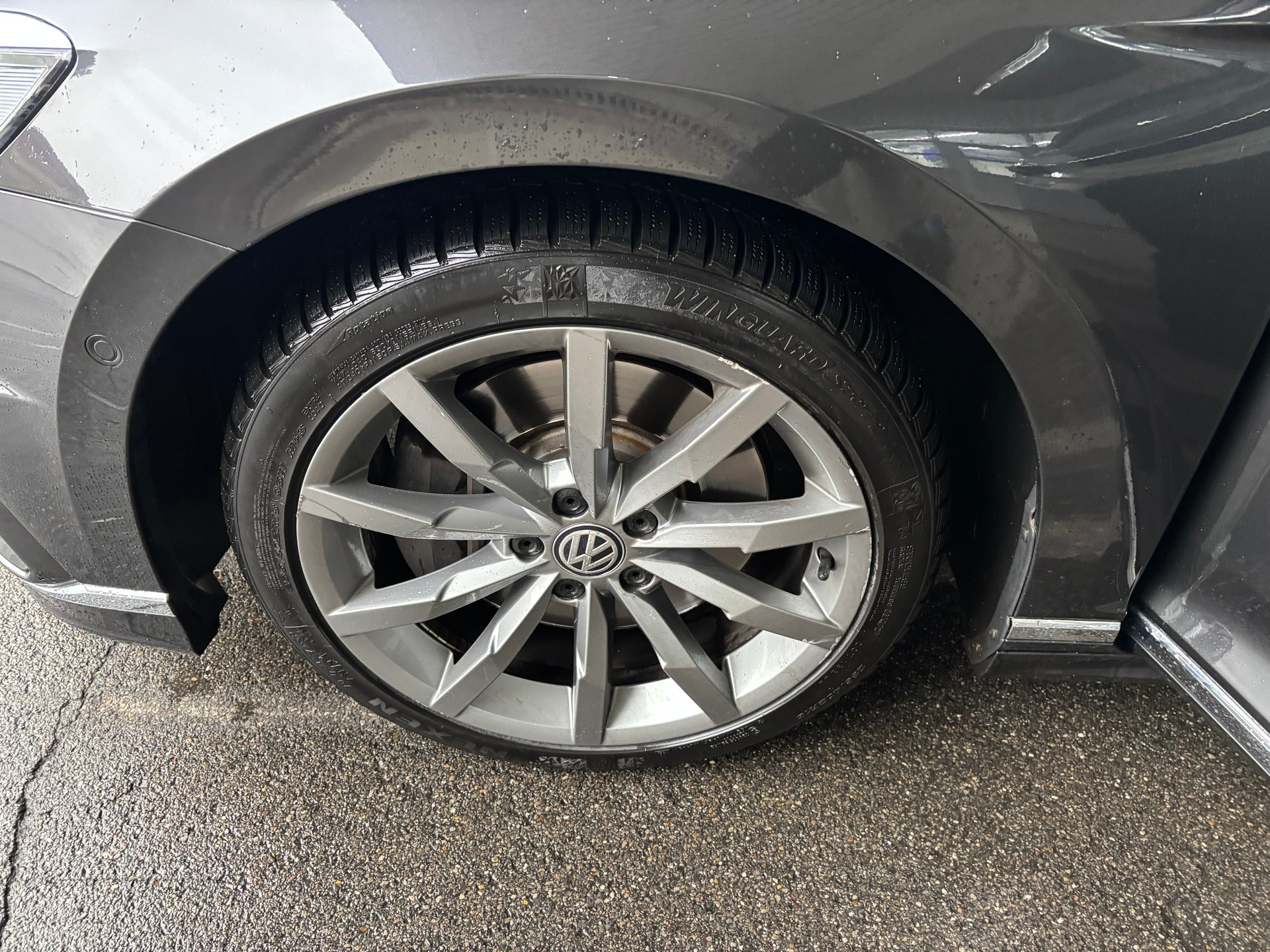 VW Passat Variant 2.0 TSI BMT Highline R-Line 4Motion DSG-image-14