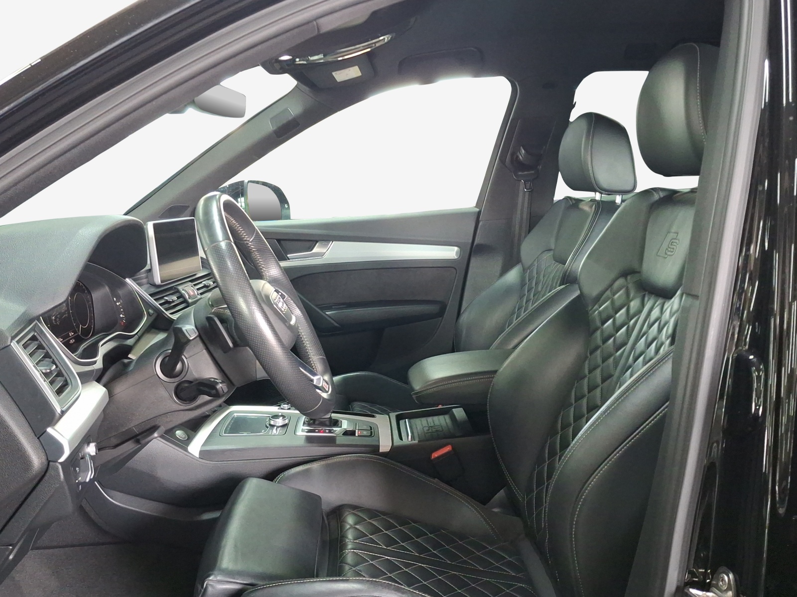 AUDI Q5 55 TFSI e sport quattro-image-8