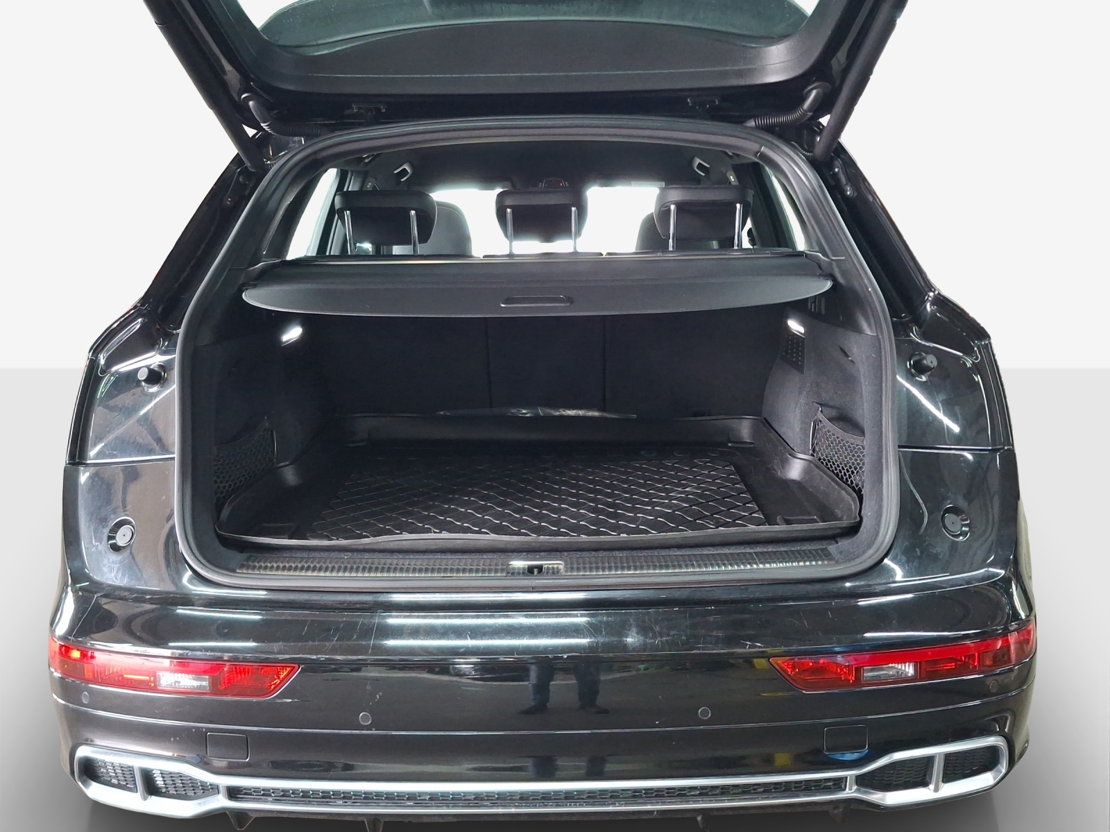 AUDI Q5 55 TFSI e sport quattro-image-13