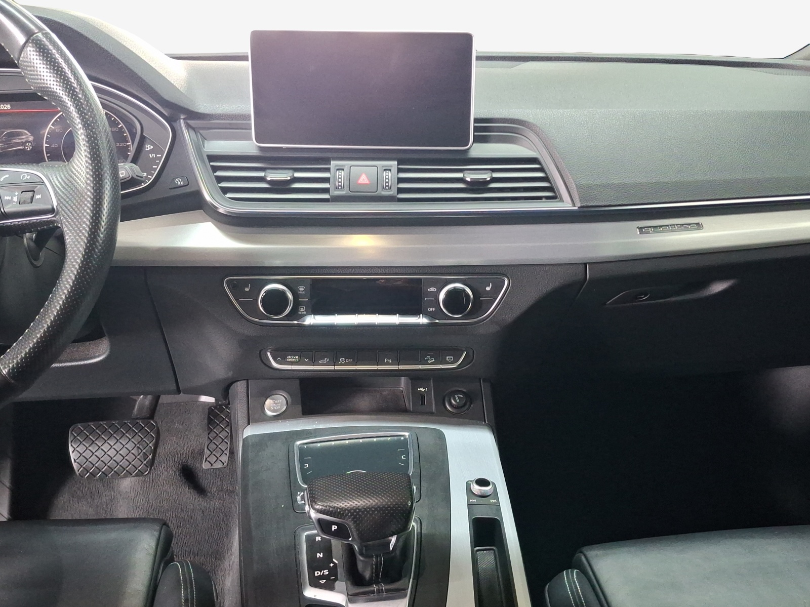 AUDI Q5 55 TFSI e sport quattro-image-11
