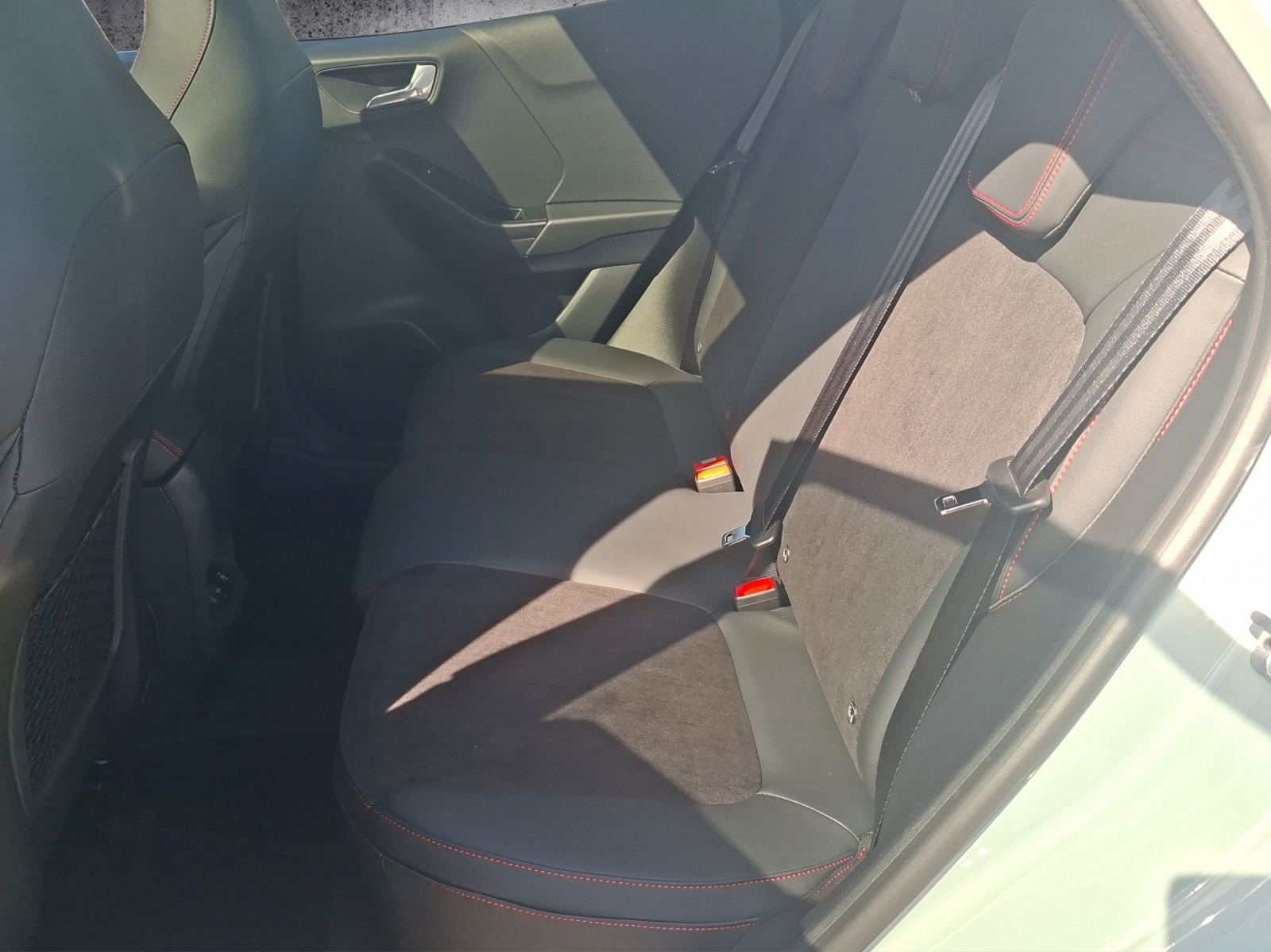 FORD Puma 1.0 MHEV STX Automatique-image-8