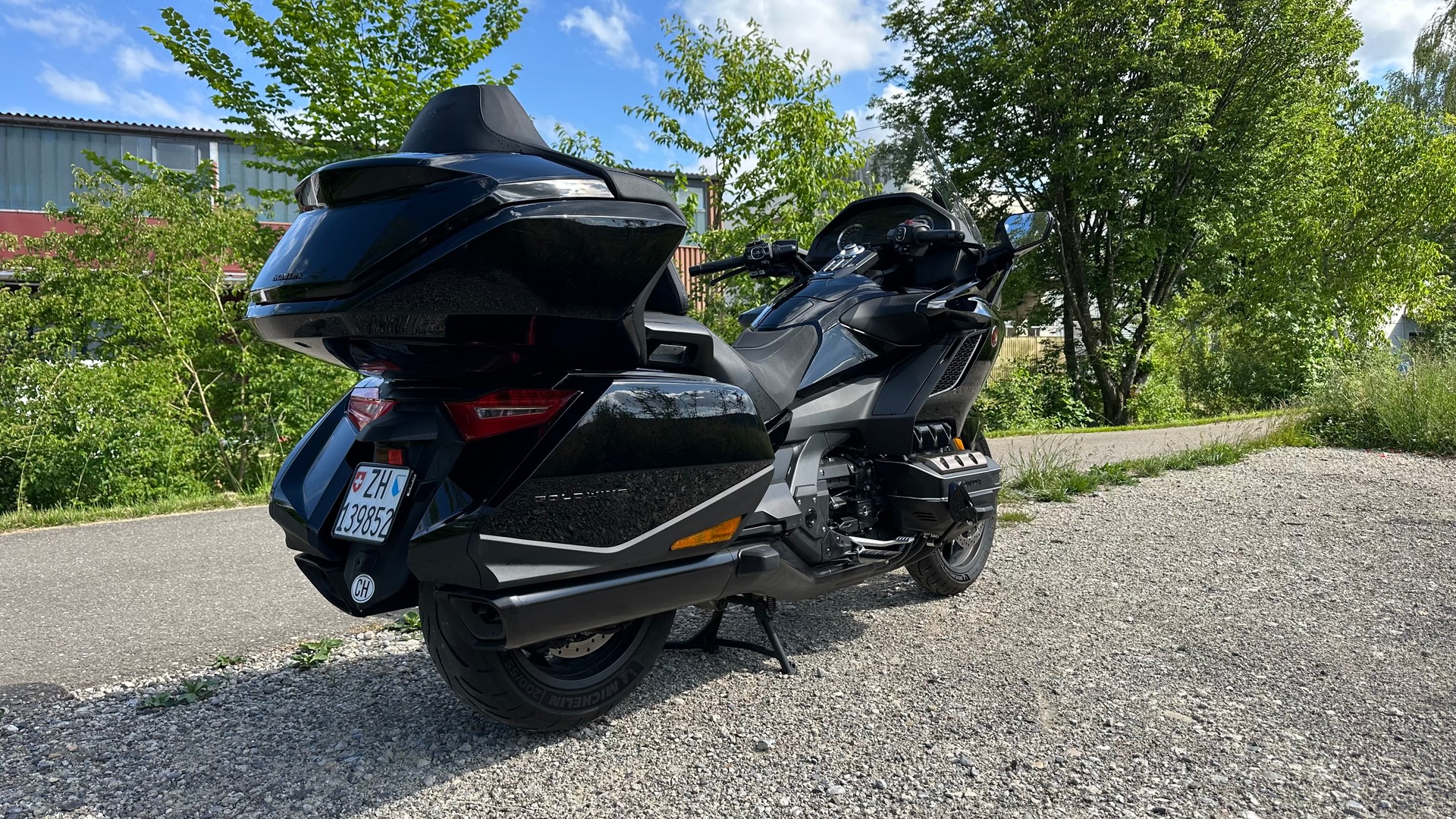 HONDA GL 1800 Goldwing-image-4