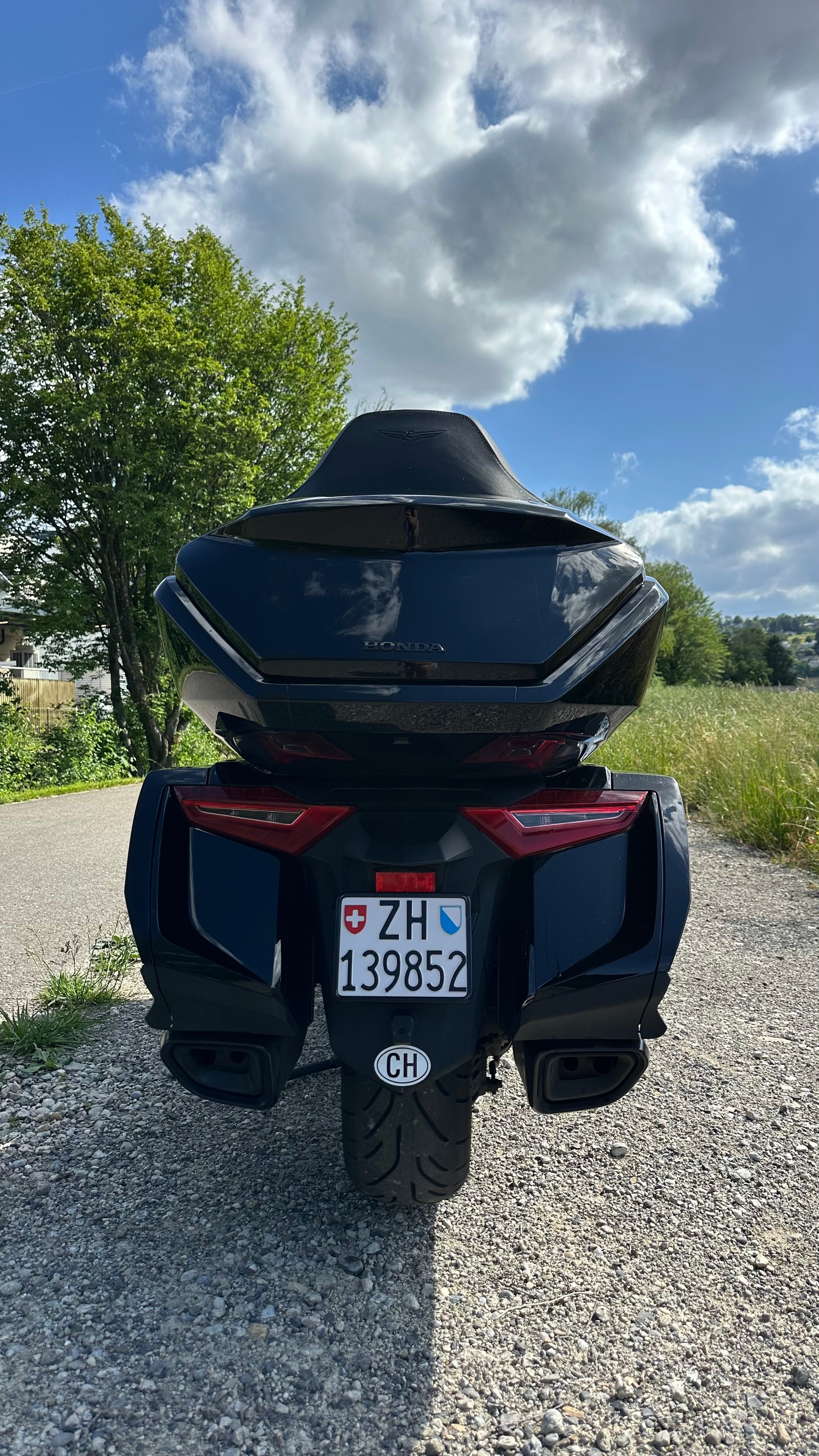 HONDA GL 1800 Goldwing-image-5