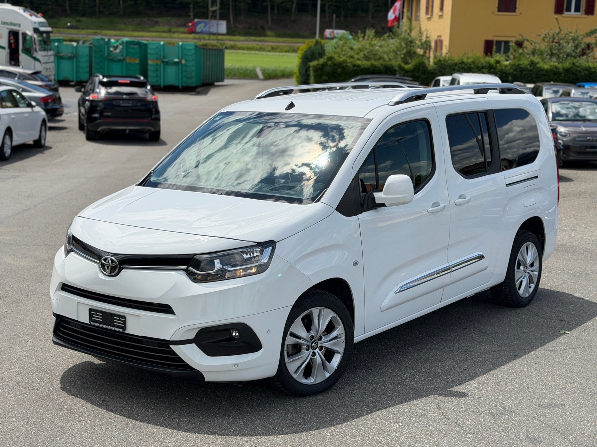 TOYOTA Proace City Verso 1.2 Trend Long Automatik-image-12
