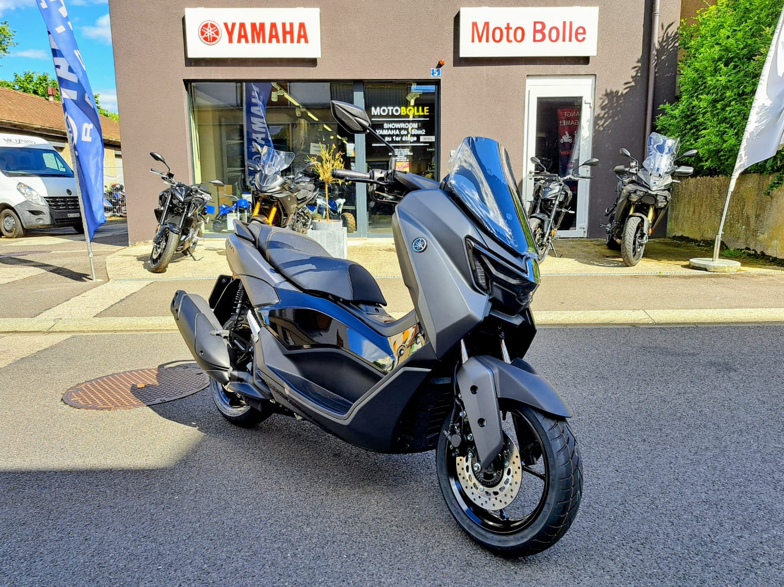 YAMAHA N-Max GPD 125-image-1
