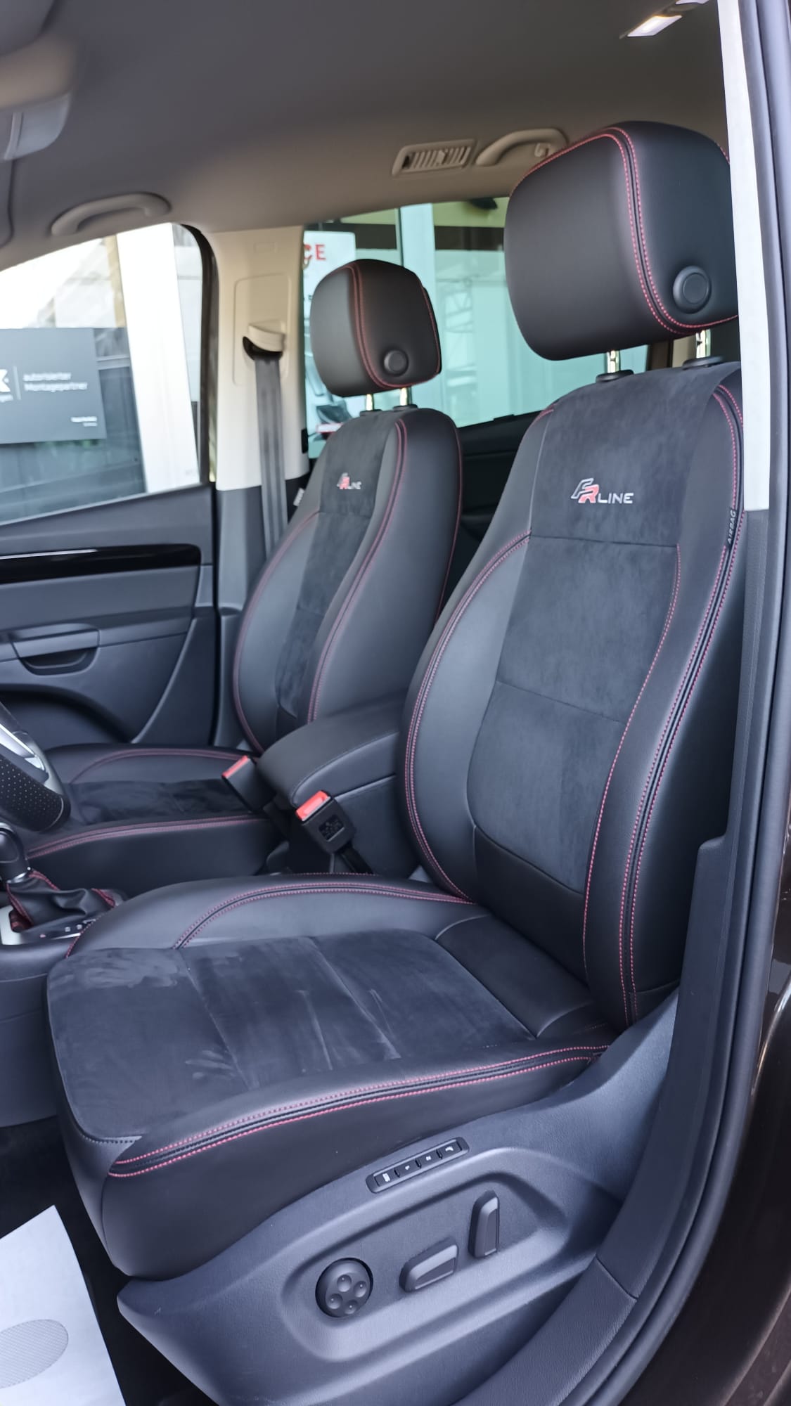 SEAT Alhambra 1.4 TSI DSG Hola FR-image-12