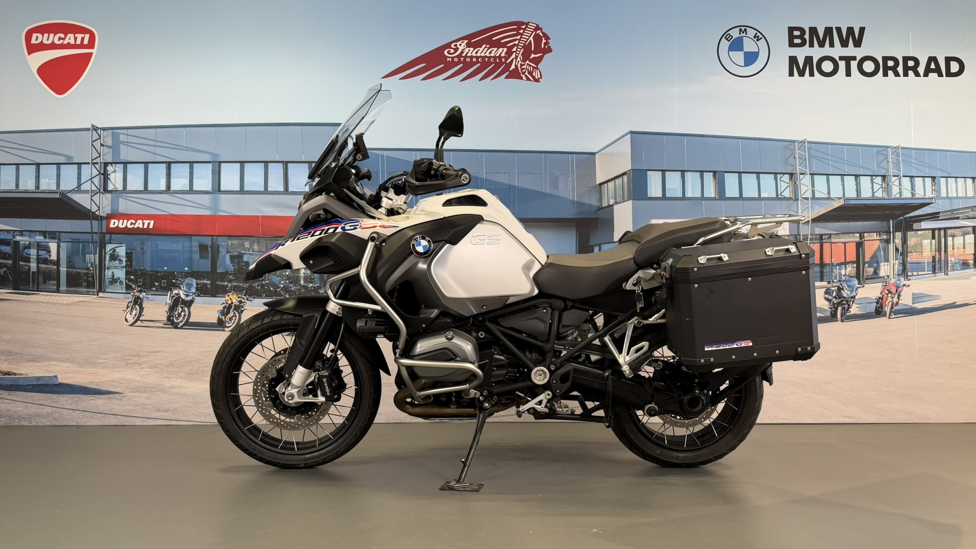 BMW R 1200 GS Adventure surbaissée-image-3
