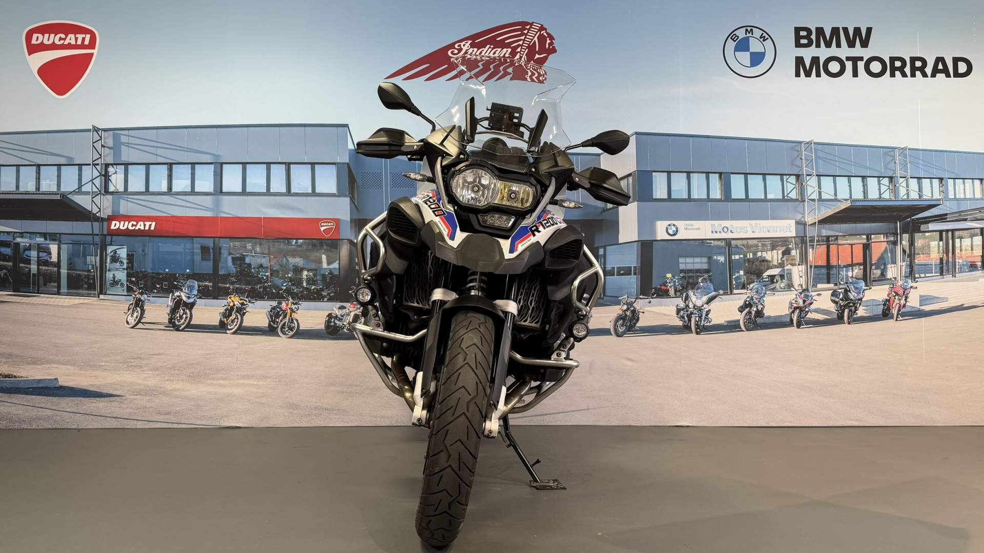 BMW R 1200 GS Adventure surbaissée-image-1