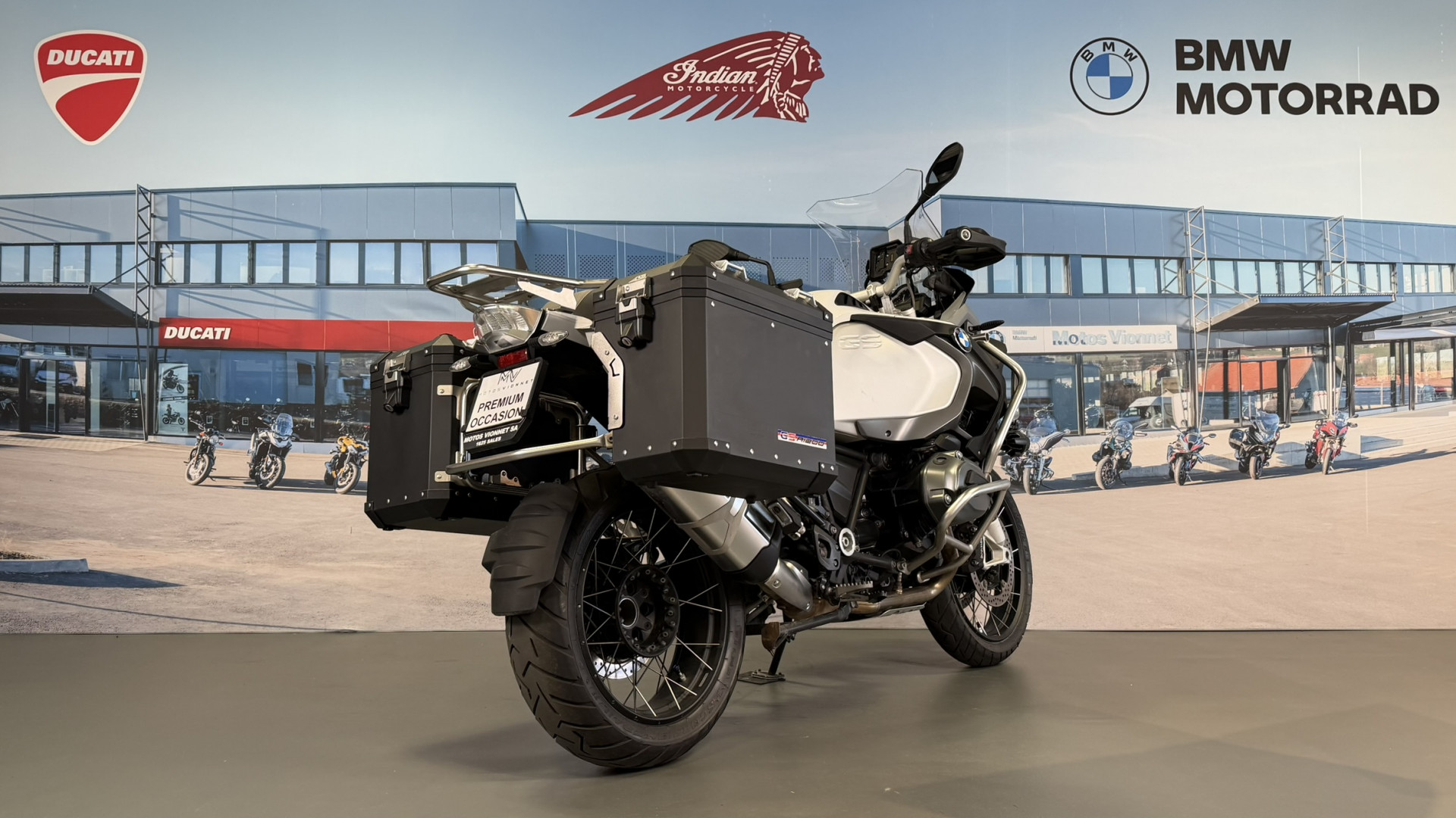 BMW R 1200 GS Adventure surbaissée-image-4
