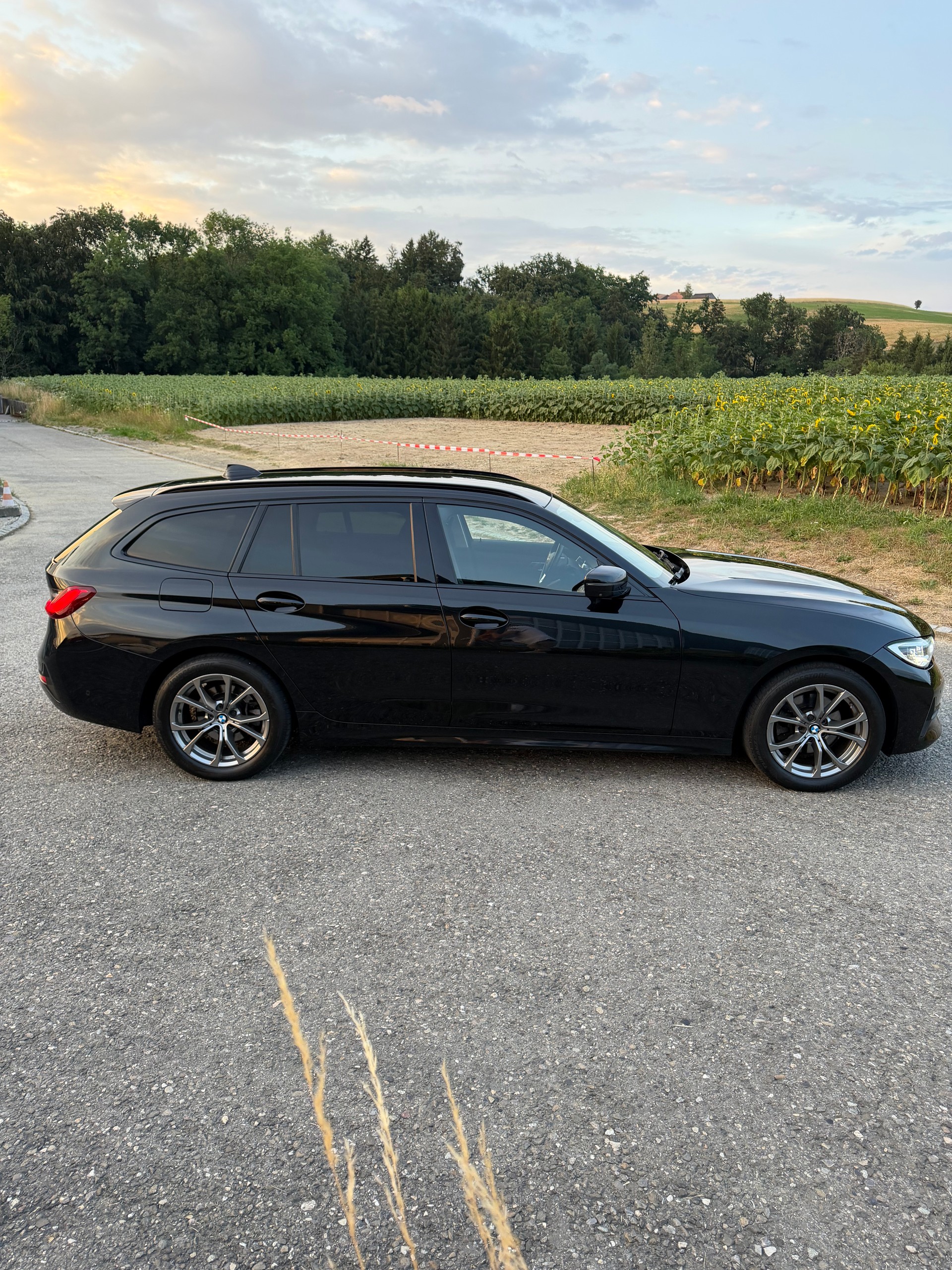 BMW 320d xDrive 48V Touring Sport Line Steptronic-image-5