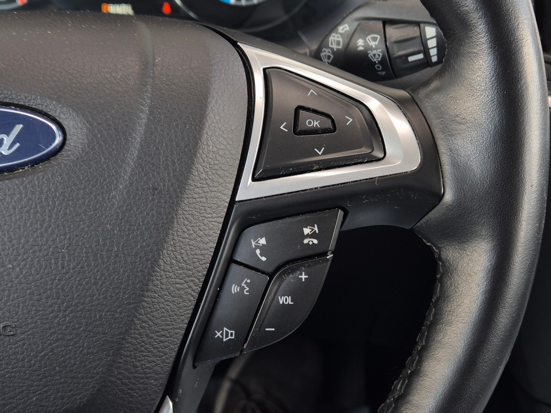 FORD S-Max 2.5 FHEV Trend-image-29