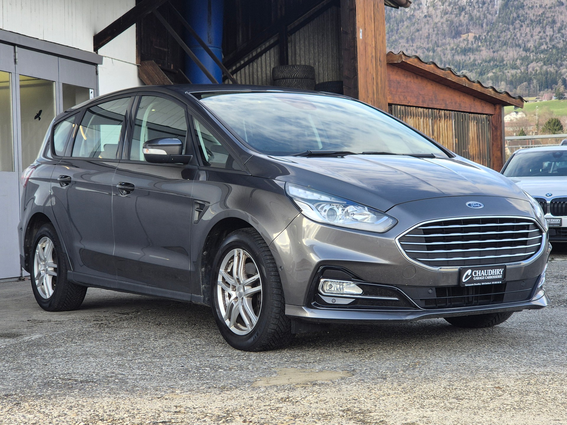 FORD S-Max 2.5 FHEV Trend-showroom-element-3