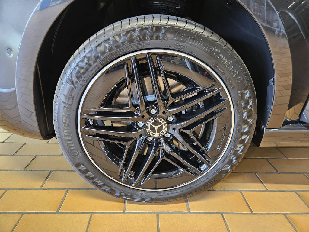 MERCEDES-BENZ V 300 d 4Matic Swiss Edition lang Van-image-16
