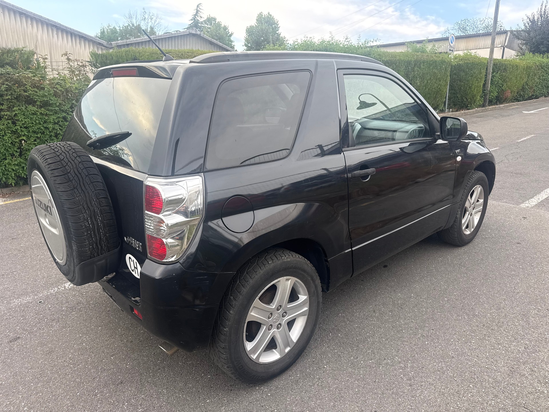 SUZUKI Grand Vitara 1.6 16V GL-image-6