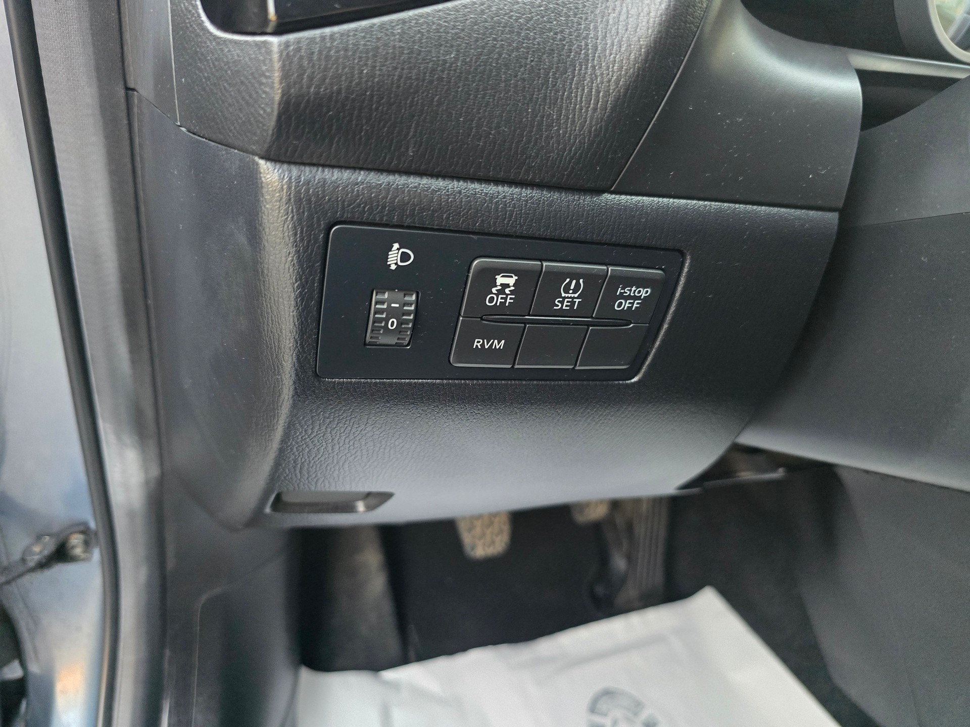 MAZDA 3 SKYACTIV-G 100 Ambition Plus-image-16