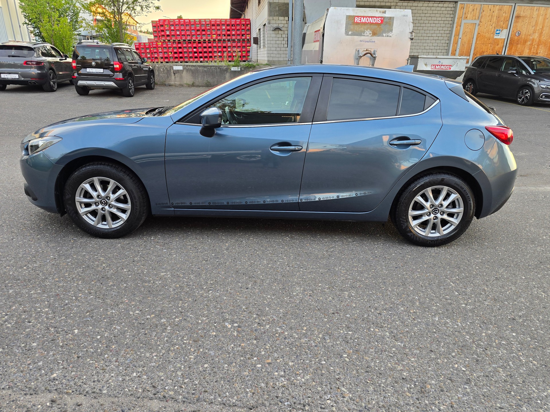 MAZDA 3 SKYACTIV-G 100 Ambition Plus-image-7