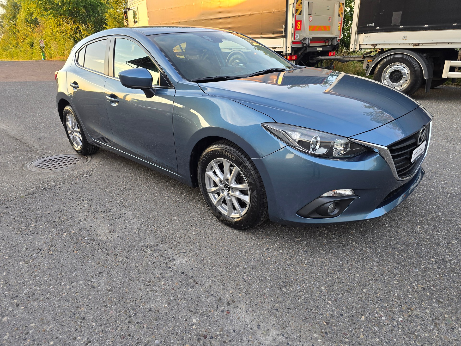 MAZDA 3 SKYACTIV-G 100 Ambition Plus-showroom-element-1