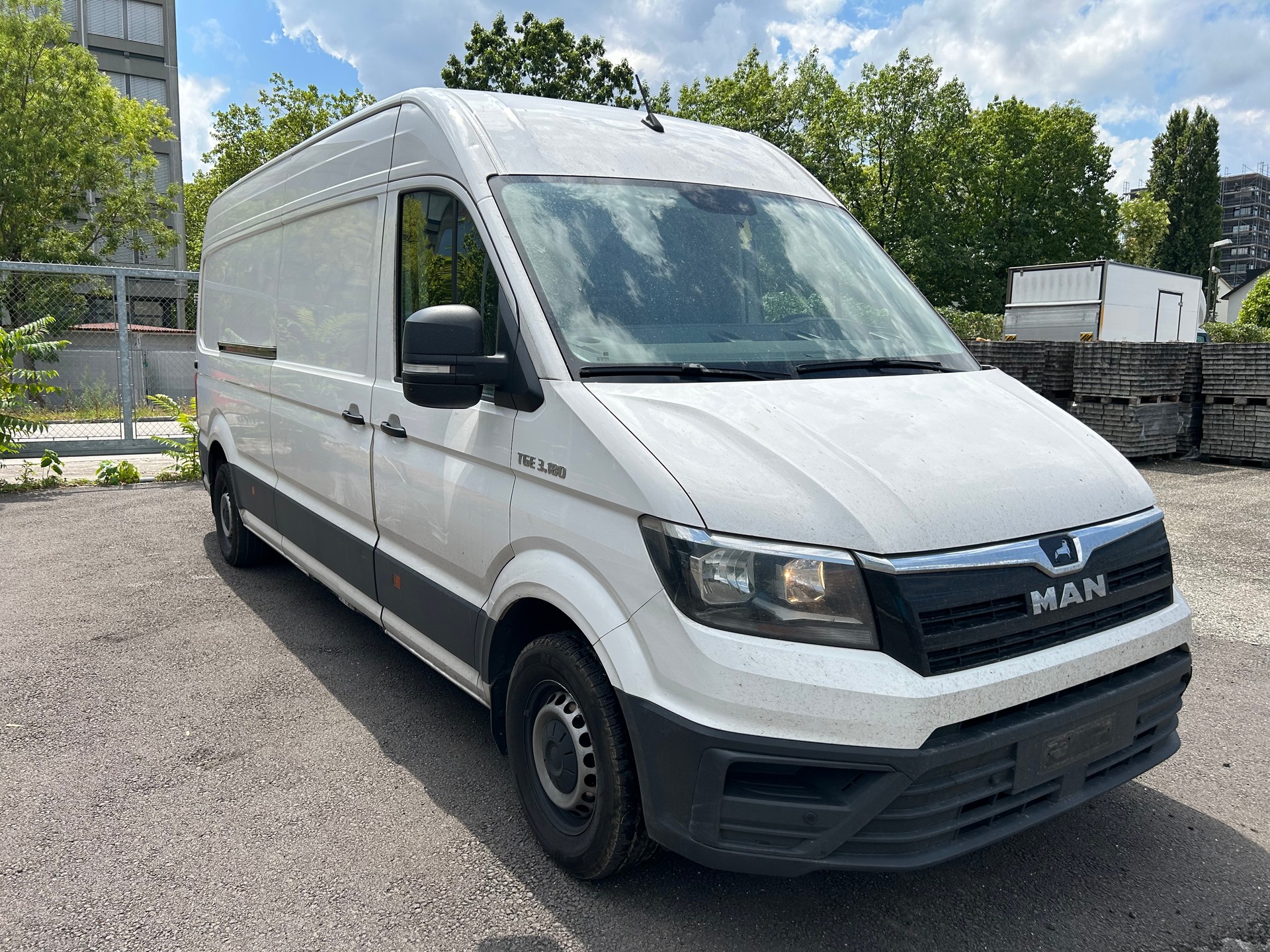 MAN TGE 3.180 Lang A-image-7