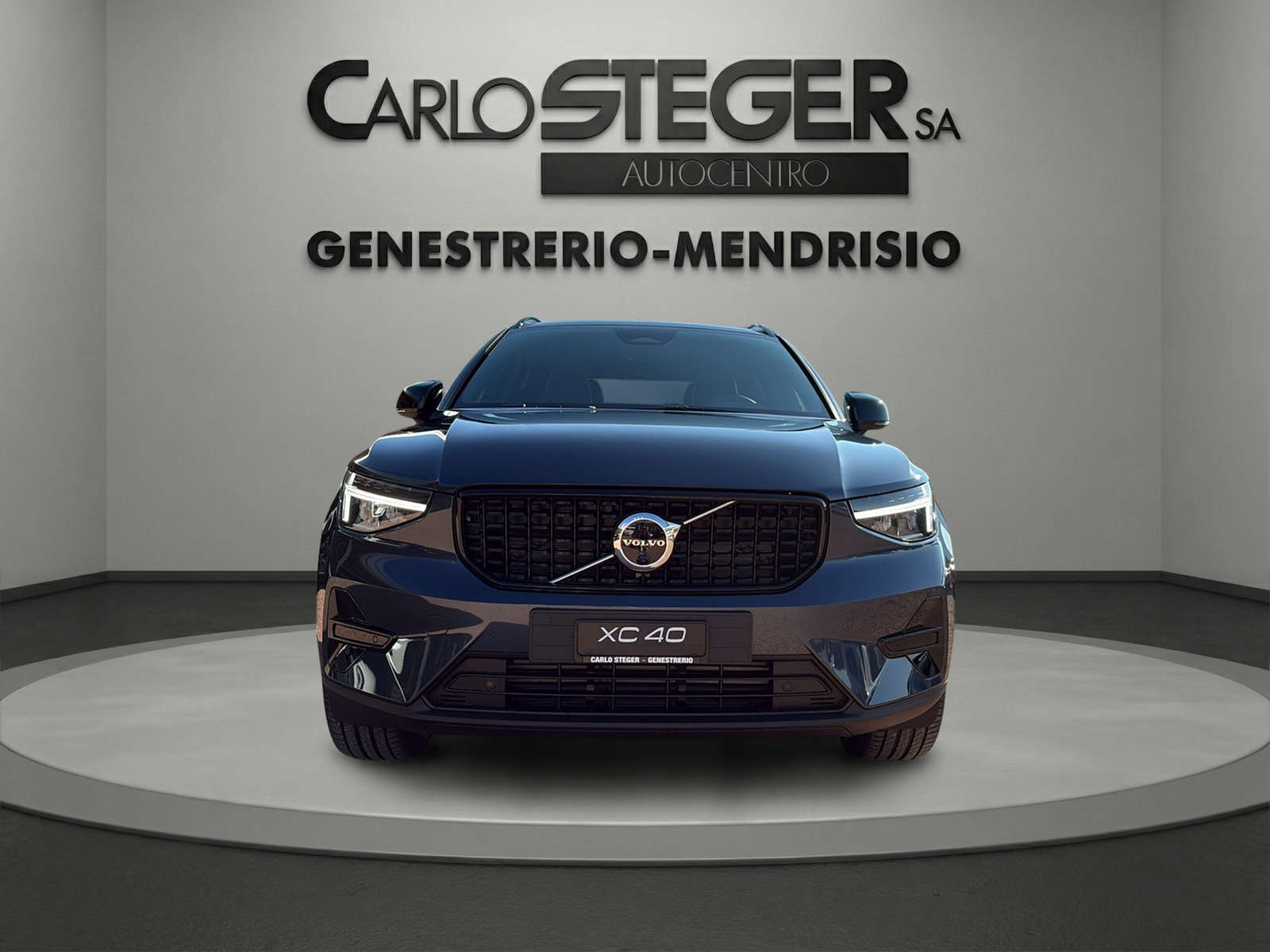 VOLVO XC40 B3 Benzin Mild Hybrid Plus Dark DCT-showroom-element-1