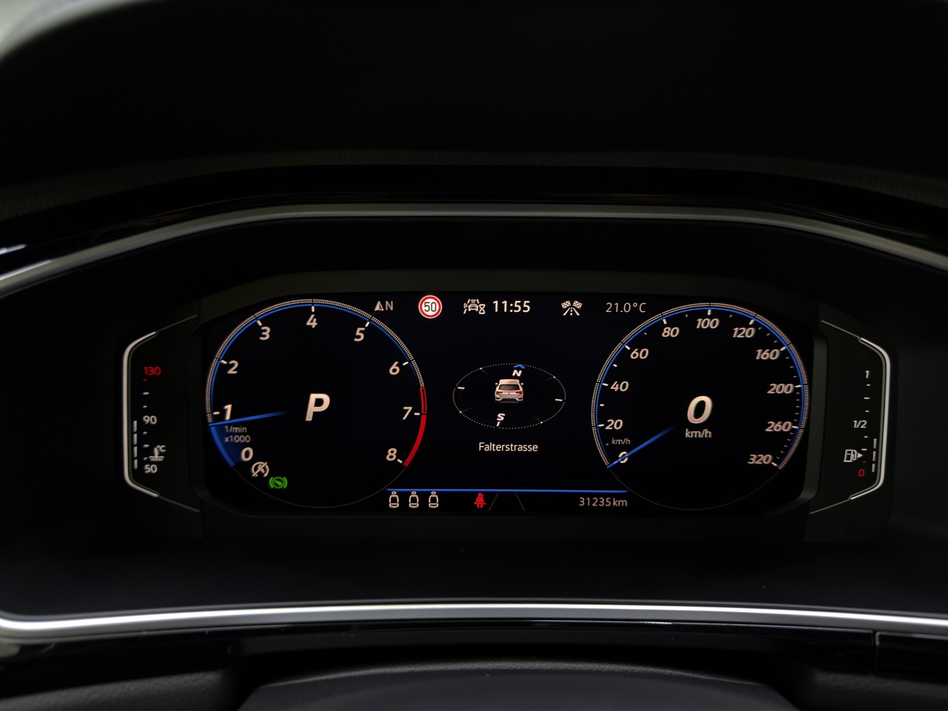 VW T-Roc 2.0 TSI R DSG 4Motion-image-11