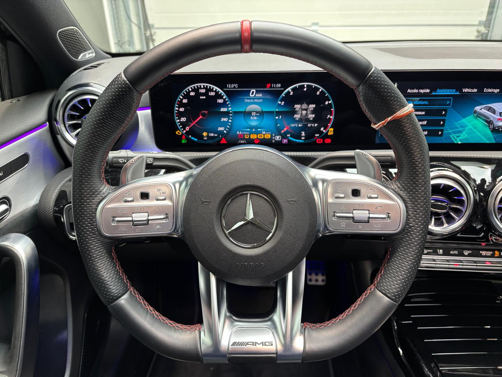 MERCEDES-BENZ A 35 AMG 4Matic Speedshift - Toit ouvrant-image-19
