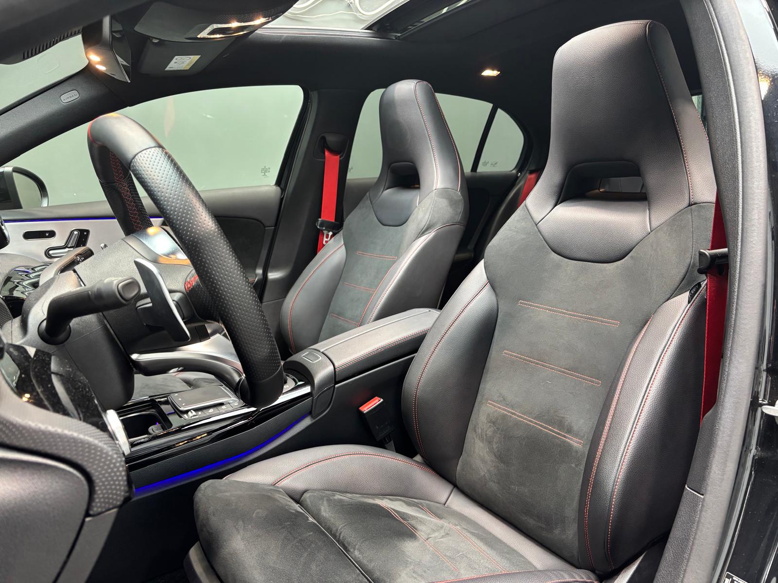 MERCEDES-BENZ A 35 AMG 4Matic Speedshift - Toit ouvrant-image-11