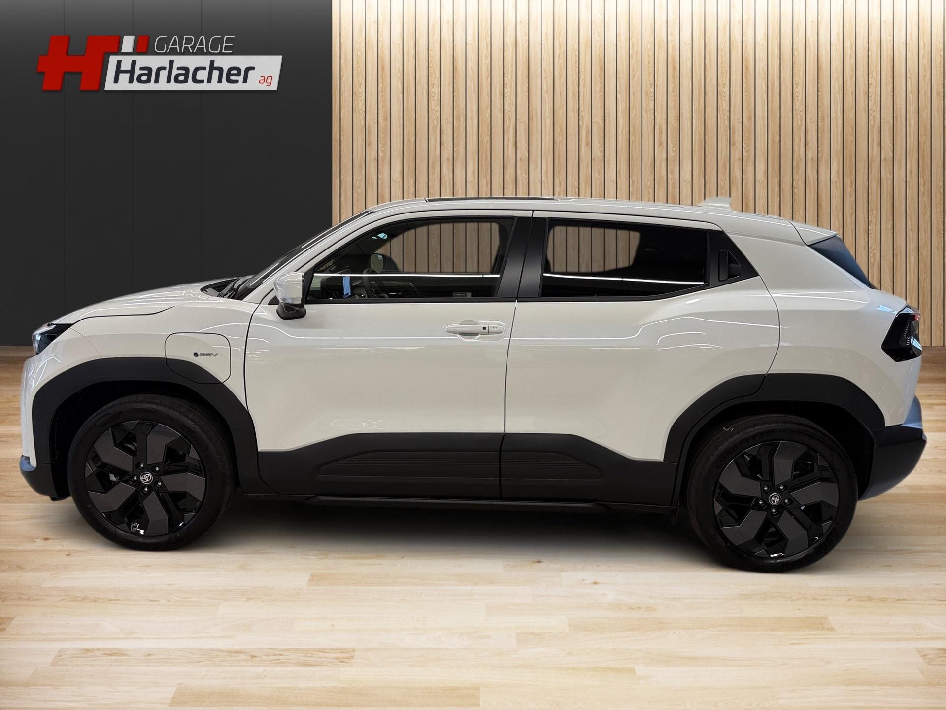 TOYOTA Urban Cruiser 61 kWh Premium-image-7