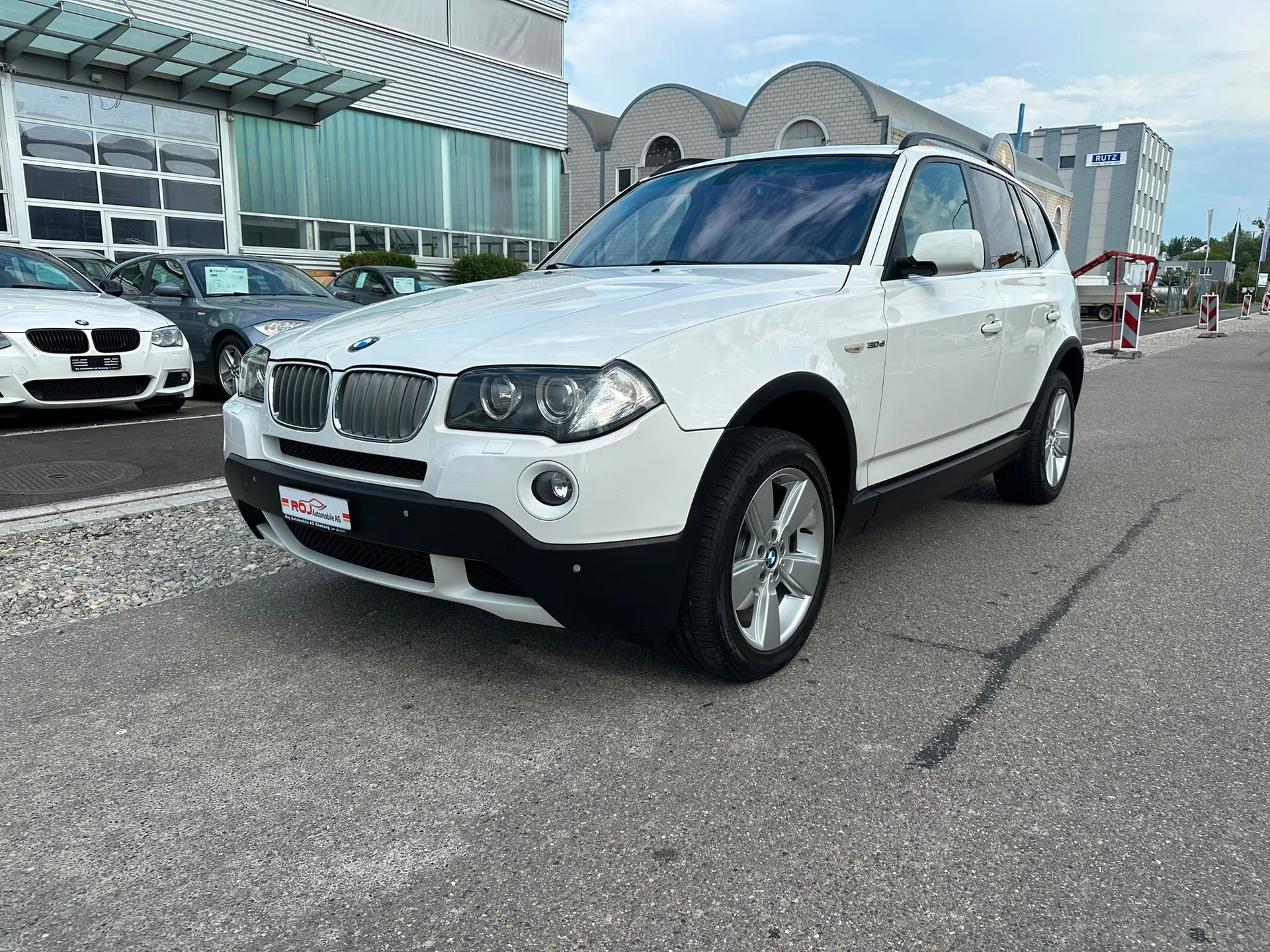 BMW X3 xDrive 30d (3.0d)-showroom-element-1