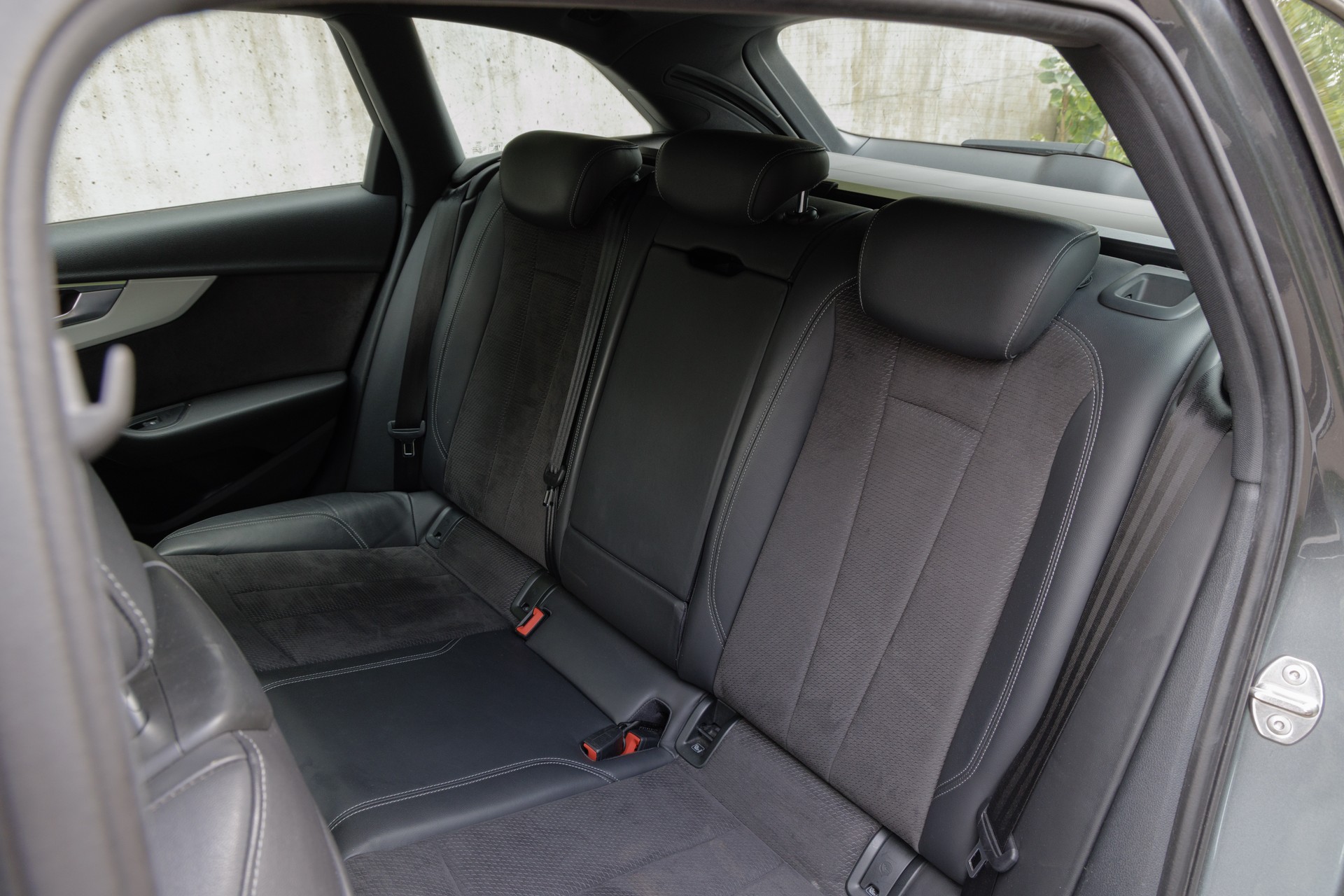 AUDI A4 3.0 Sport quattro - Vollausstattung-image-13
