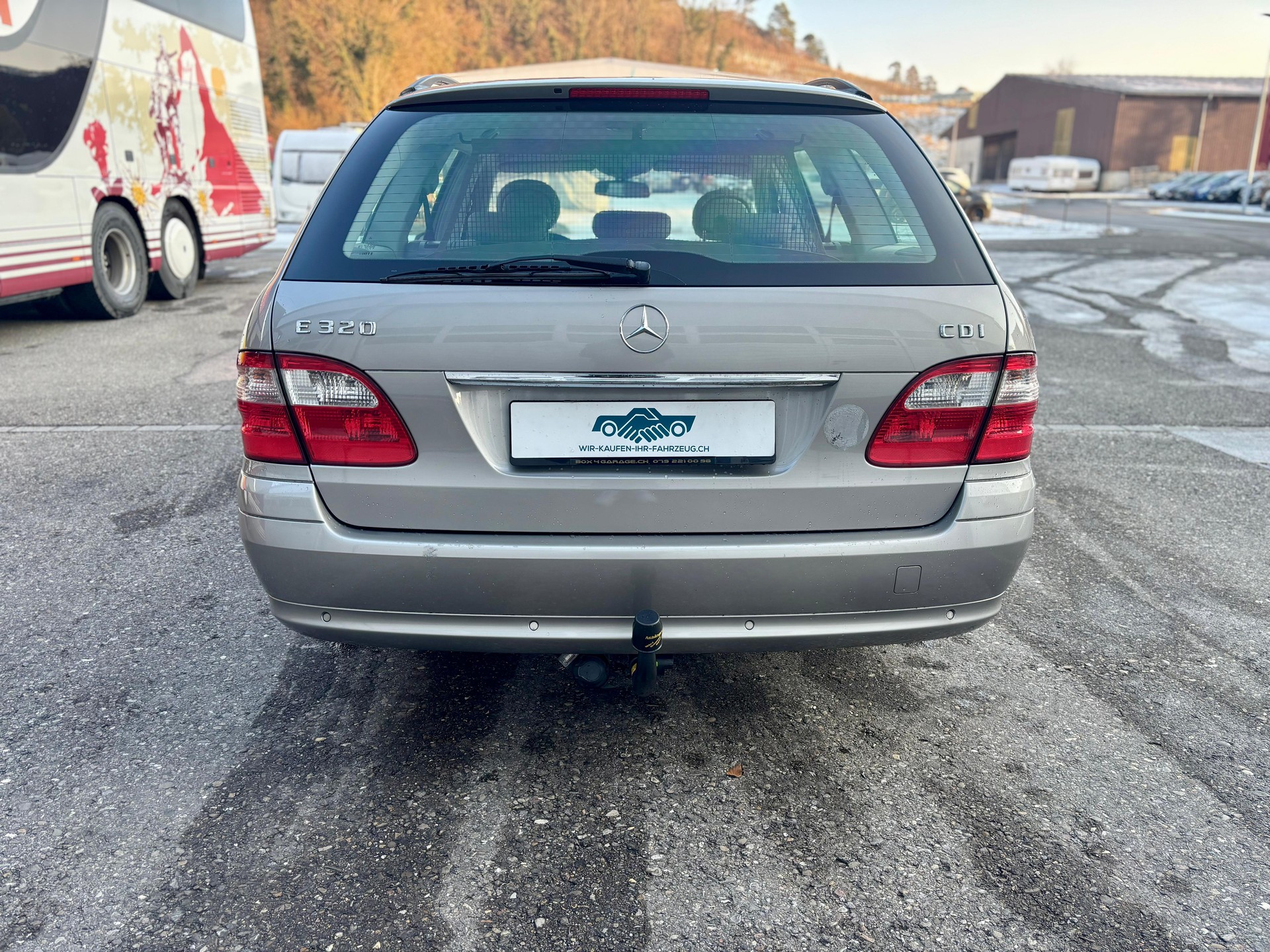 MERCEDES-BENZ E 320 CDI Avantgarde Automatic-image-4