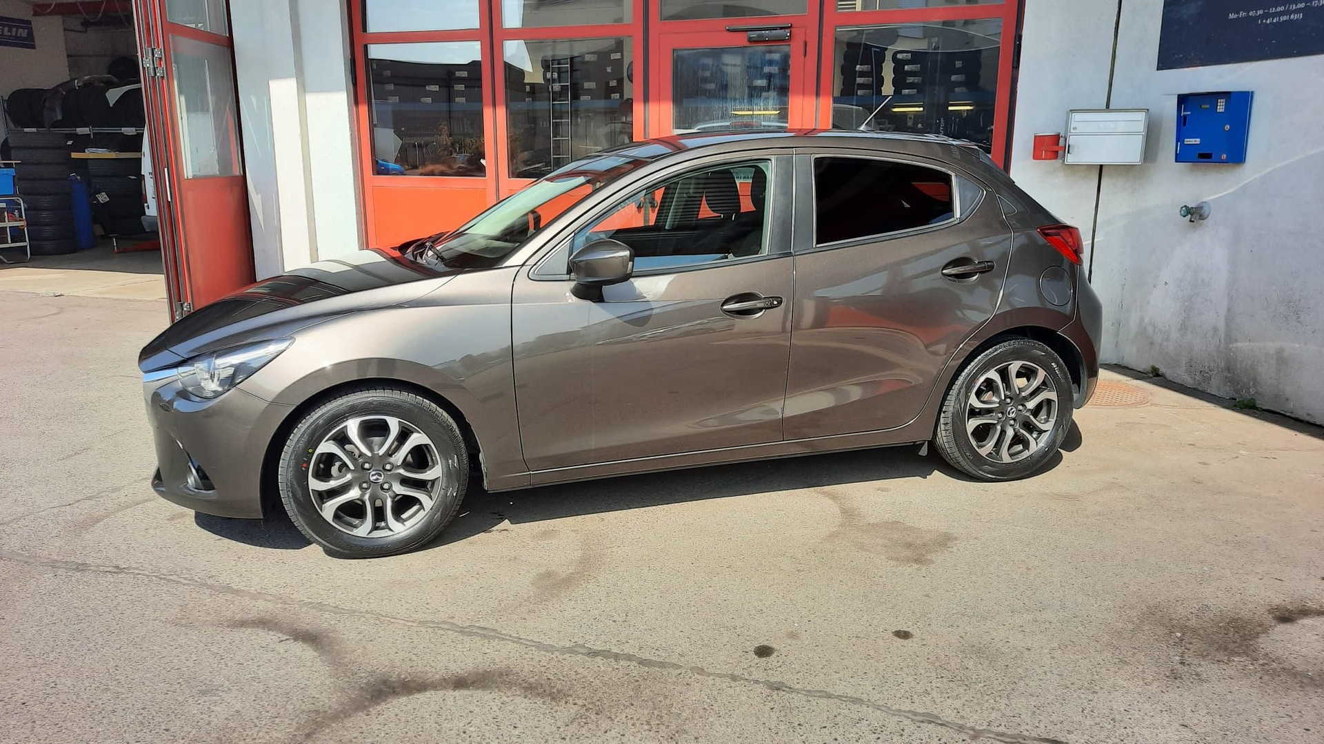 MAZDA 2 1.5i 16V Skyactiv-G Revolution-showroom-element-1