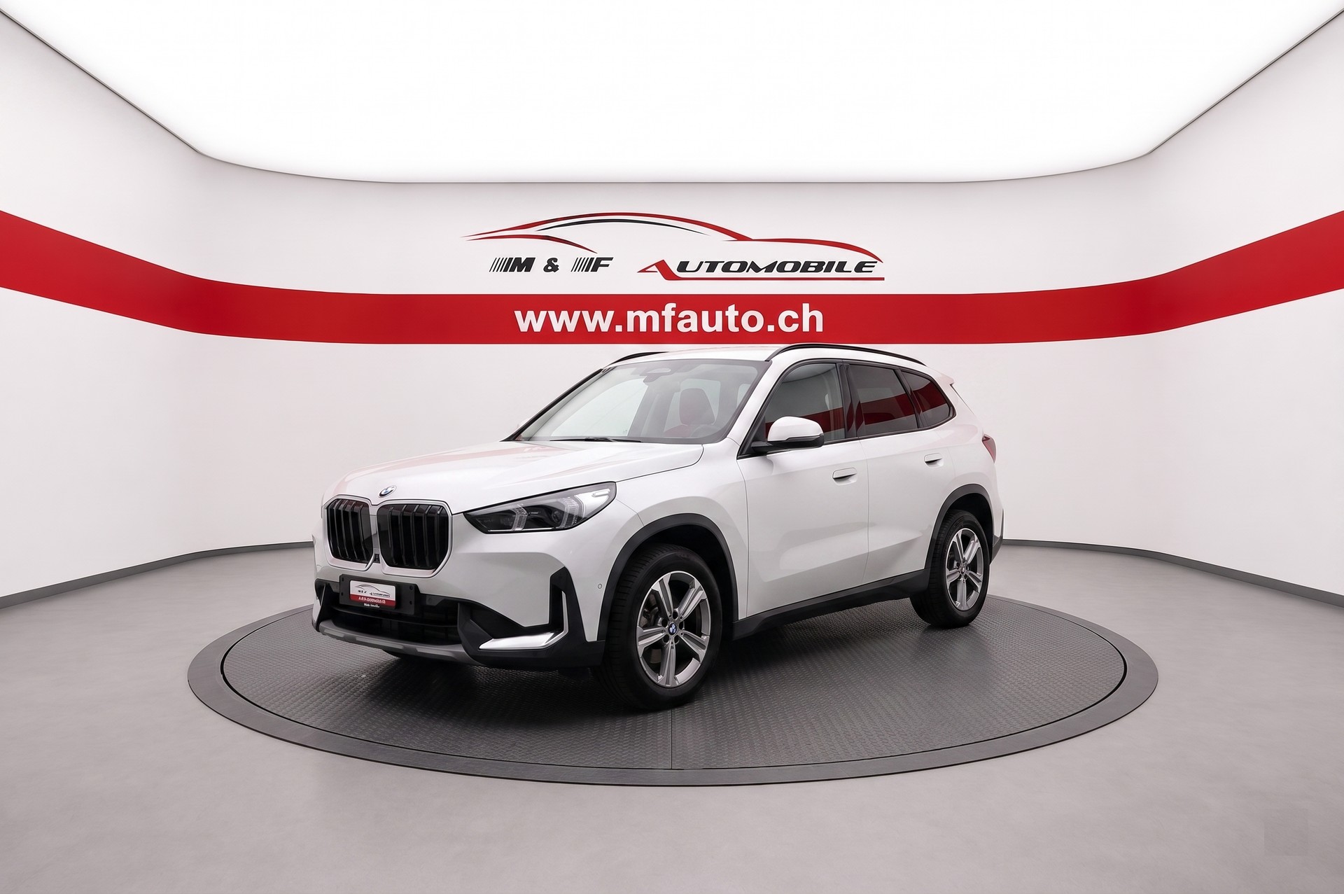 BMW X1 20d xDrive * CH FAHRZEUG *-showroom-element-1