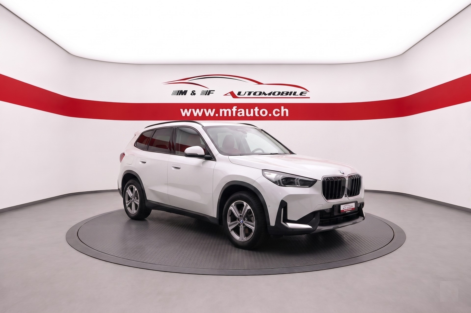 BMW X1 20d xDrive * CH FAHRZEUG *-showroom-element-2