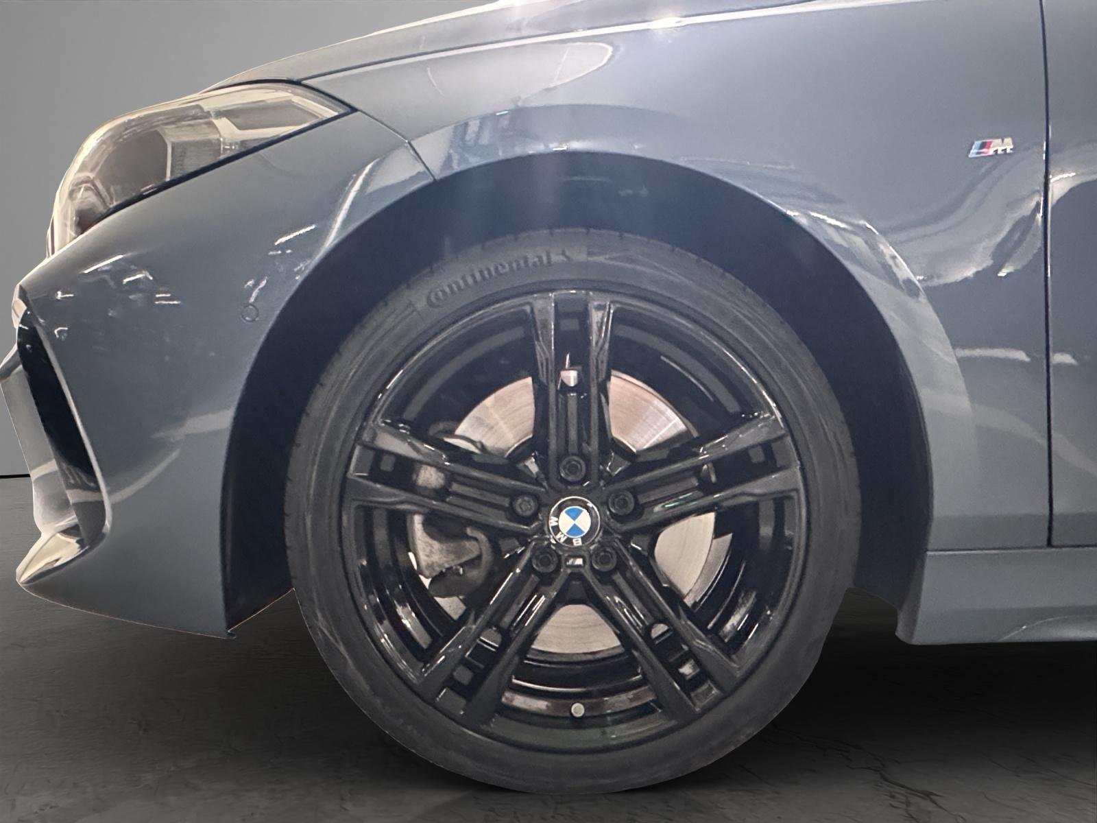 BMW 120d xDrive-image-17