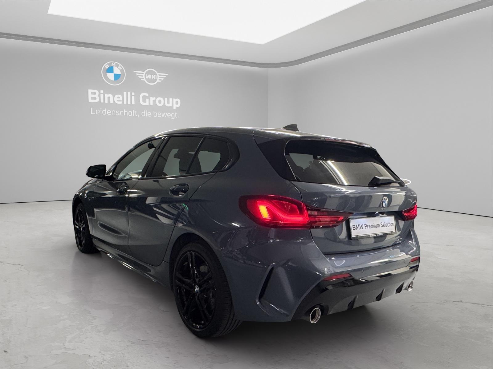 BMW 120d xDrive-showroom-element-2