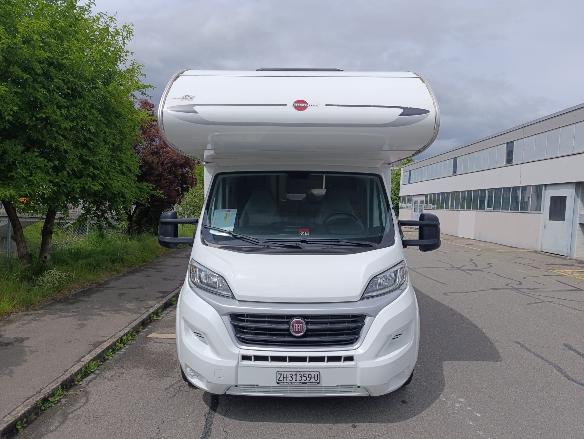 BÜRSTNER BA6701*** Perfektes Familienmobil für jede Jahreszeit***-image-4