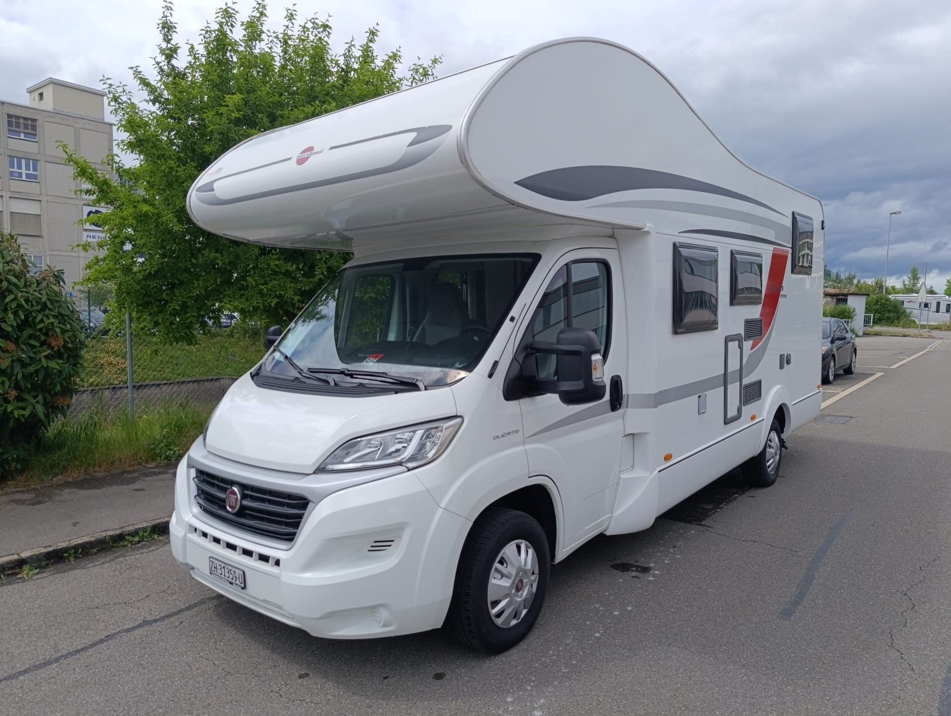BÜRSTNER BA6701*** Perfektes Familienmobil für jede Jahreszeit***-image-5
