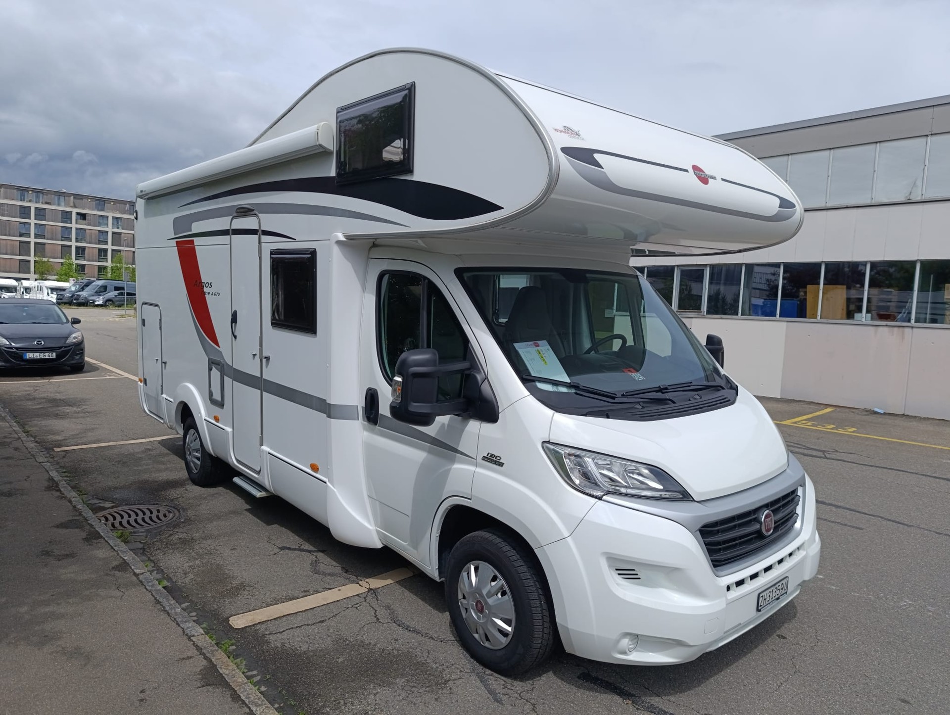 BÜRSTNER BA6701*** Perfektes Familienmobil für jede Jahreszeit***