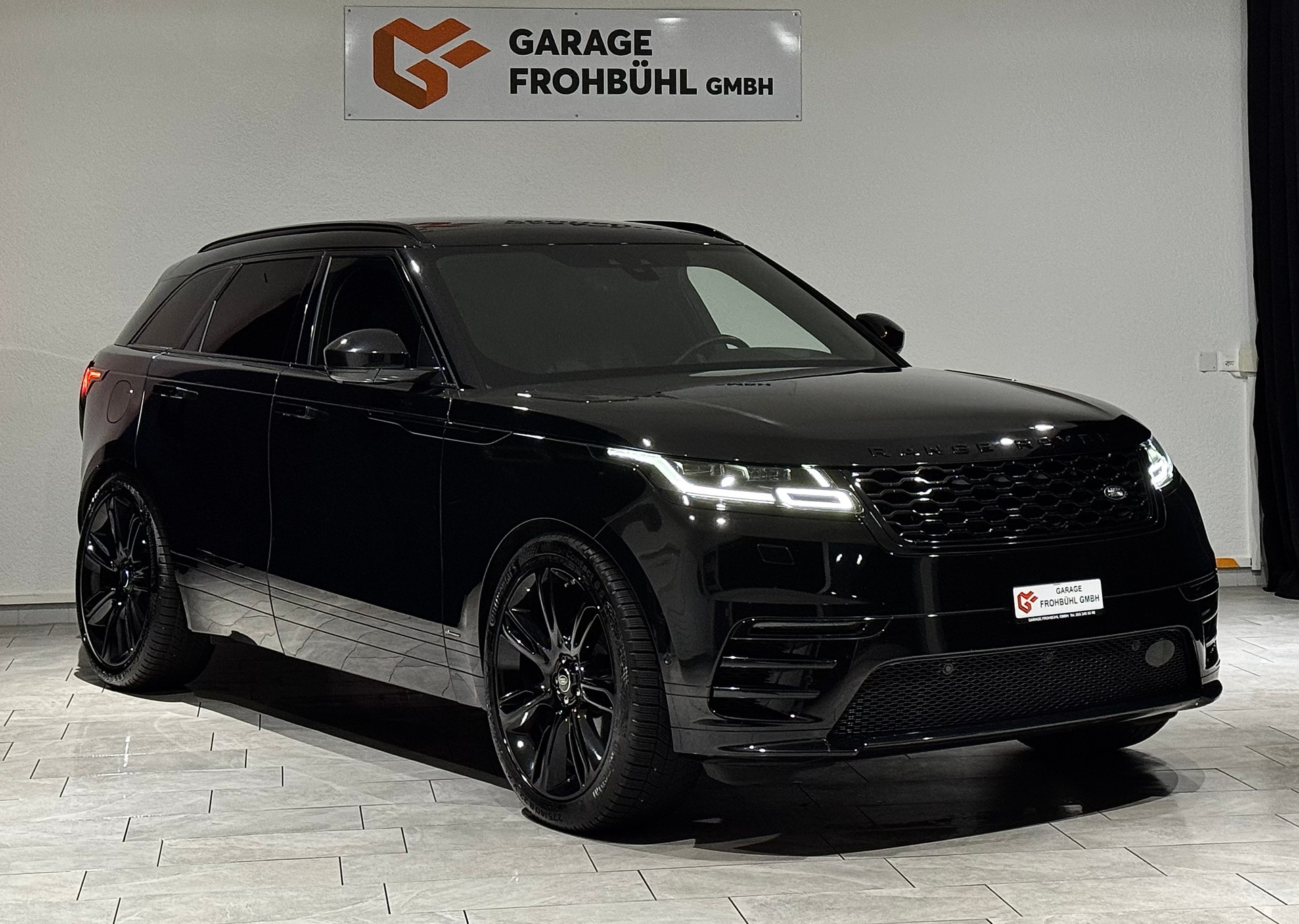LAND ROVER Range Rover Velar R-Dynamic P 300 HSE Automatic-showroom-element-1